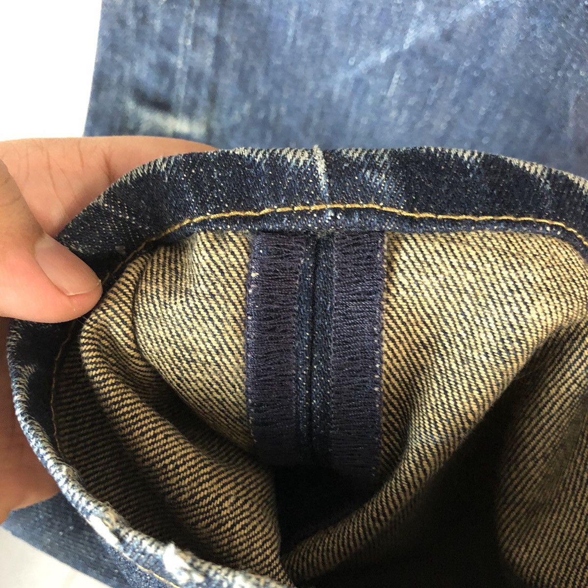 Levi's Levis Blue Distressed ripped jeans Denim #A995 Size US 31 - 11 Thumbnail