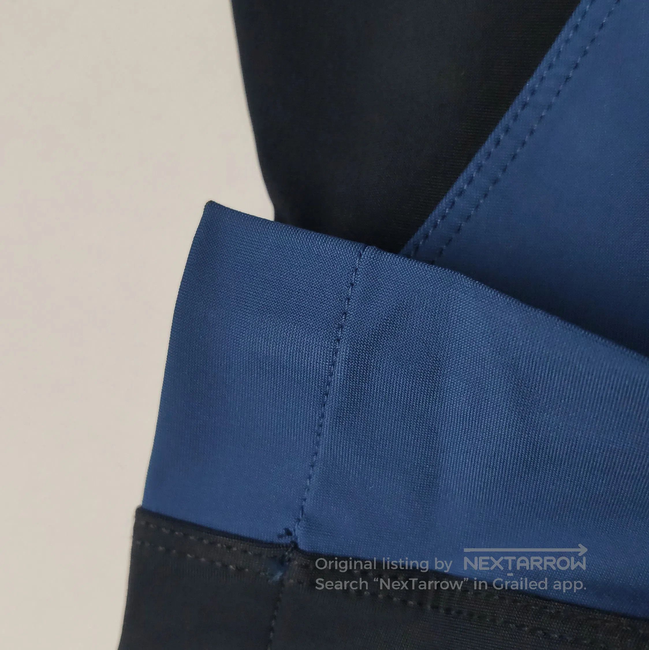 Burberry Burberry Colorblock Logo Leggings for Women . Size US 26 / EU 42 - 8 Thumbnail