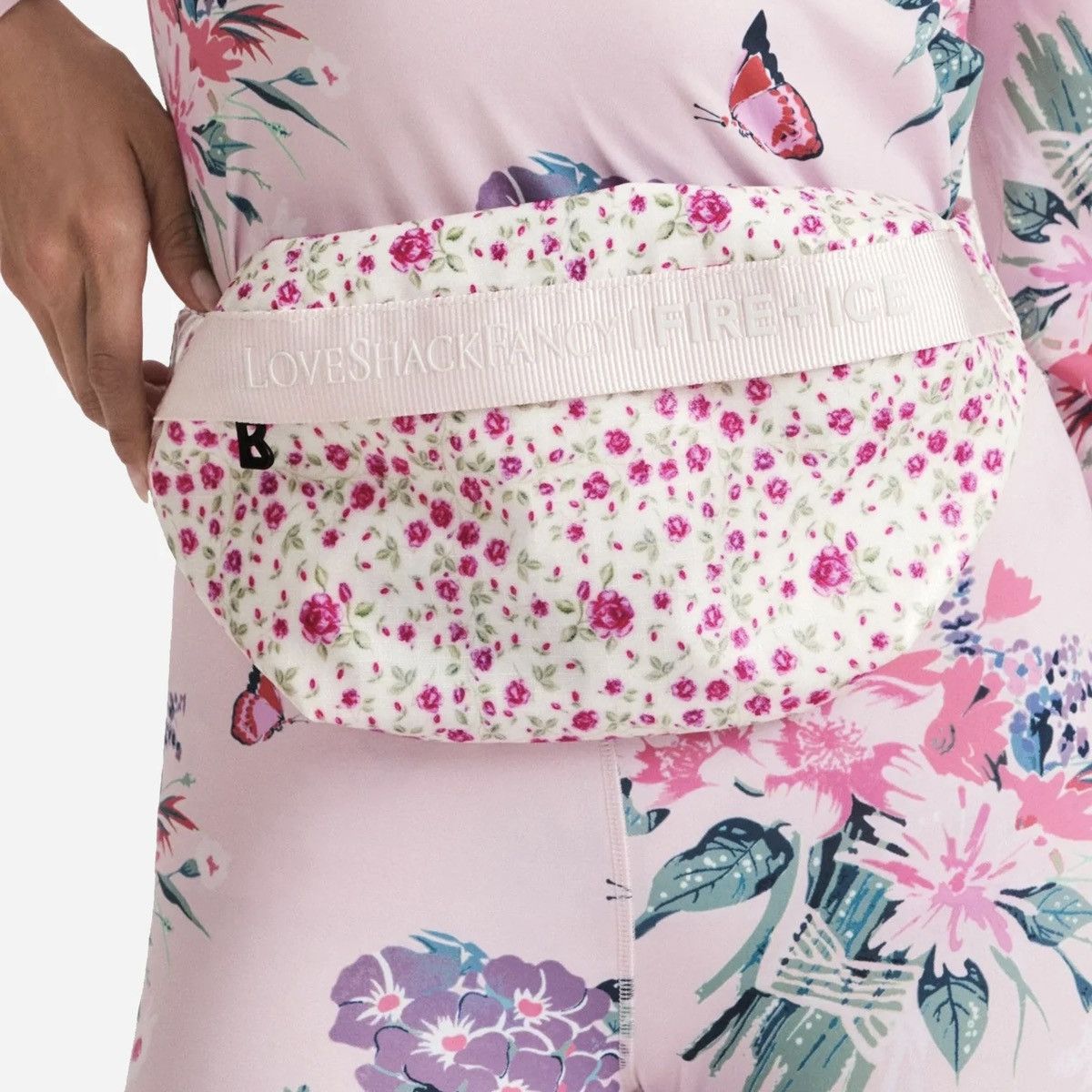 LoveShackFancy LoveShackFancy x Bogner Fire + Ice Belt Bag Pink Diamond NWT Size ONE SIZE - 4 Thumbnail