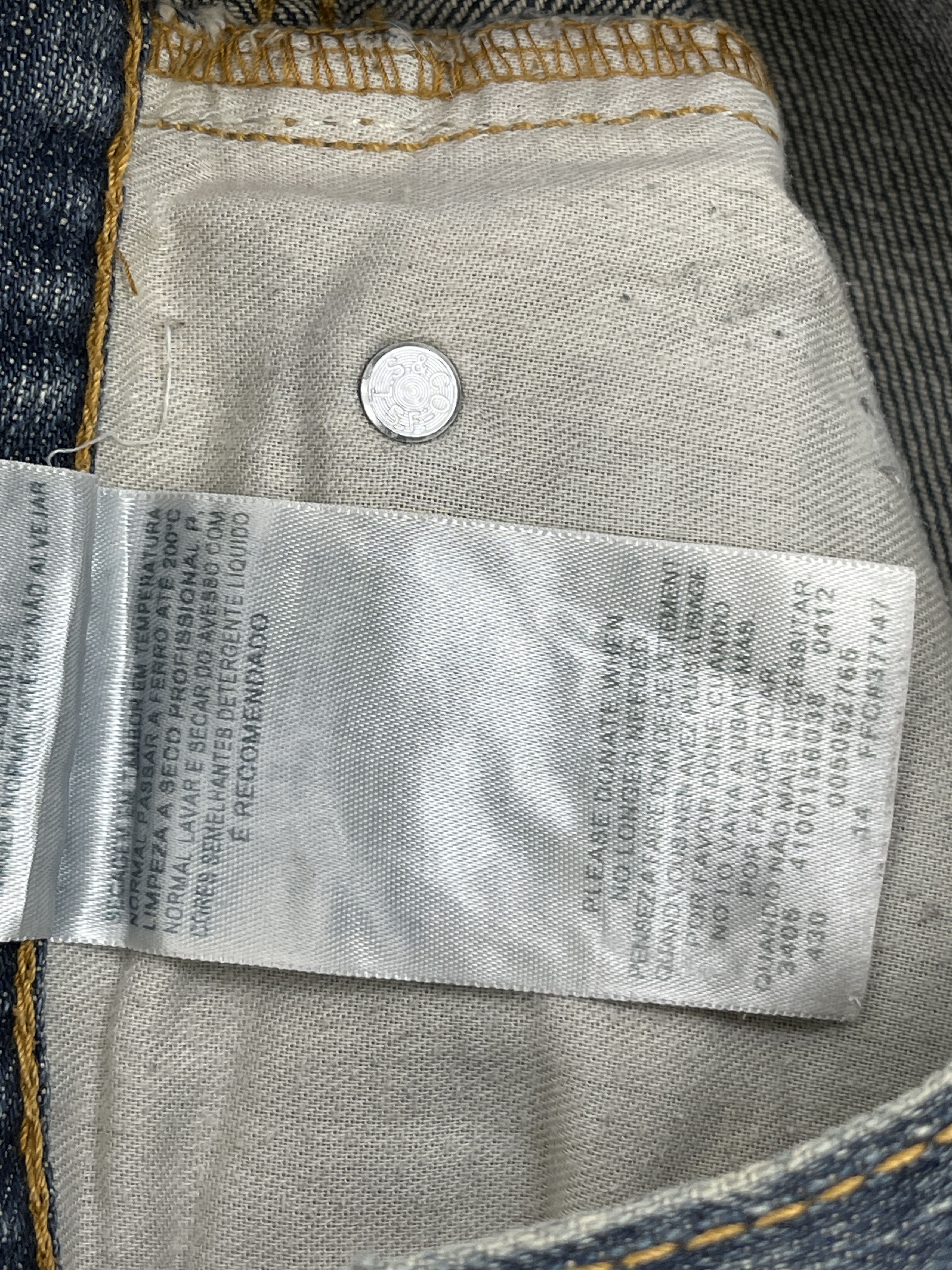 Levi's × Vintage Distressed Faded Blue Vintage Levis 505 Jeans DP2563 Size US 33 - 7 Thumbnail