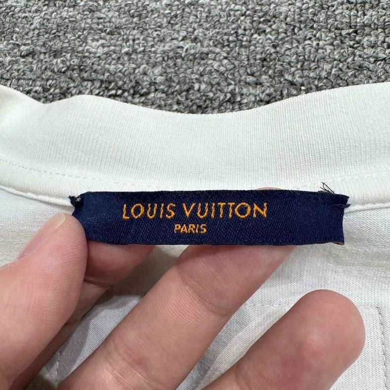 Louis Vuitton Louis Vuitton Short Sleeve Embroidered Tshirt-2506 Size US M / EU 48-50 / 2 - 5 Thumbnail