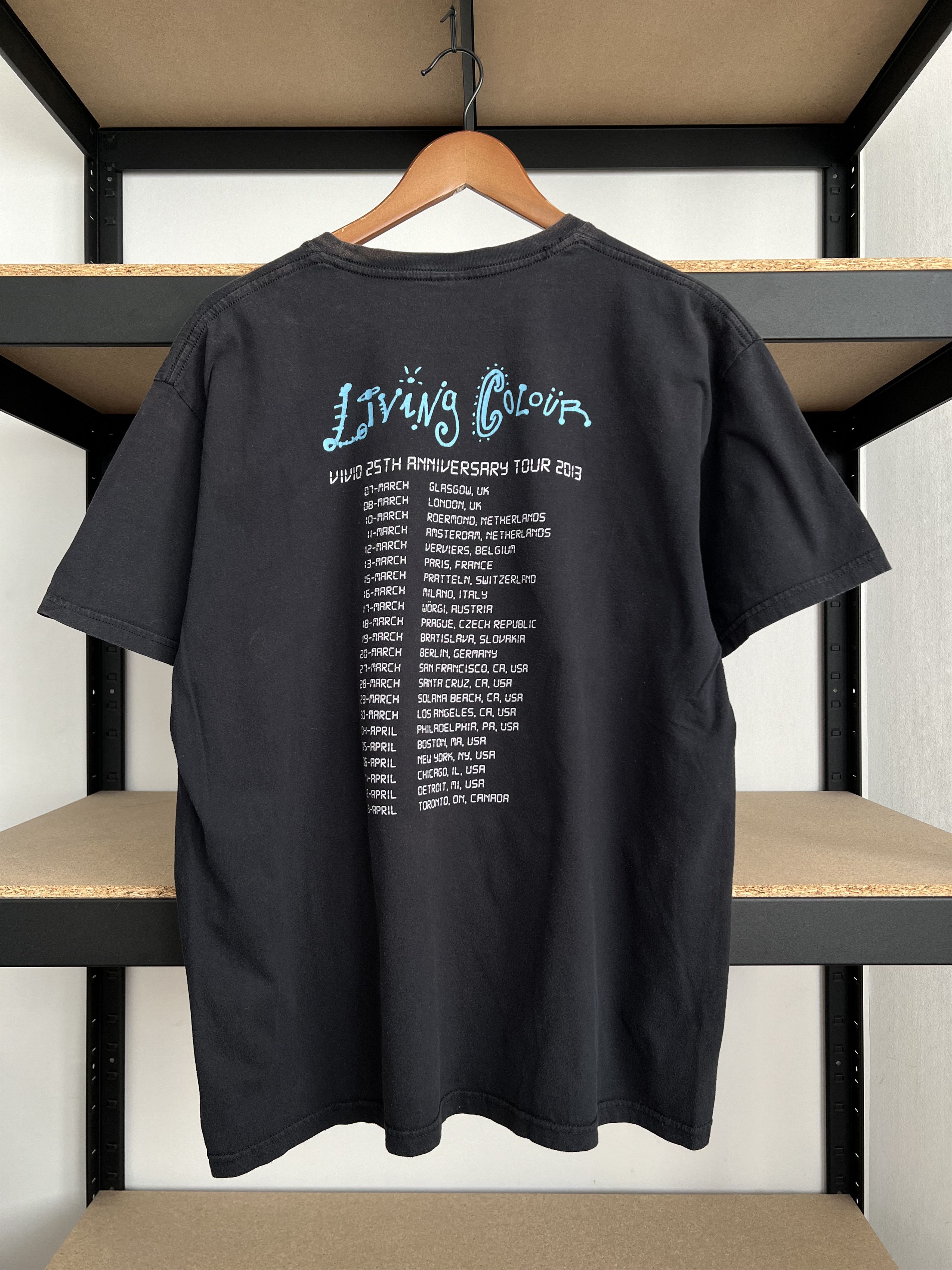 Band Tees Vintage 2013 Living Colour Vivid 25th Anniversary Tour Tee Size US XL / EU 56 / 4 - 3 Thumbnail