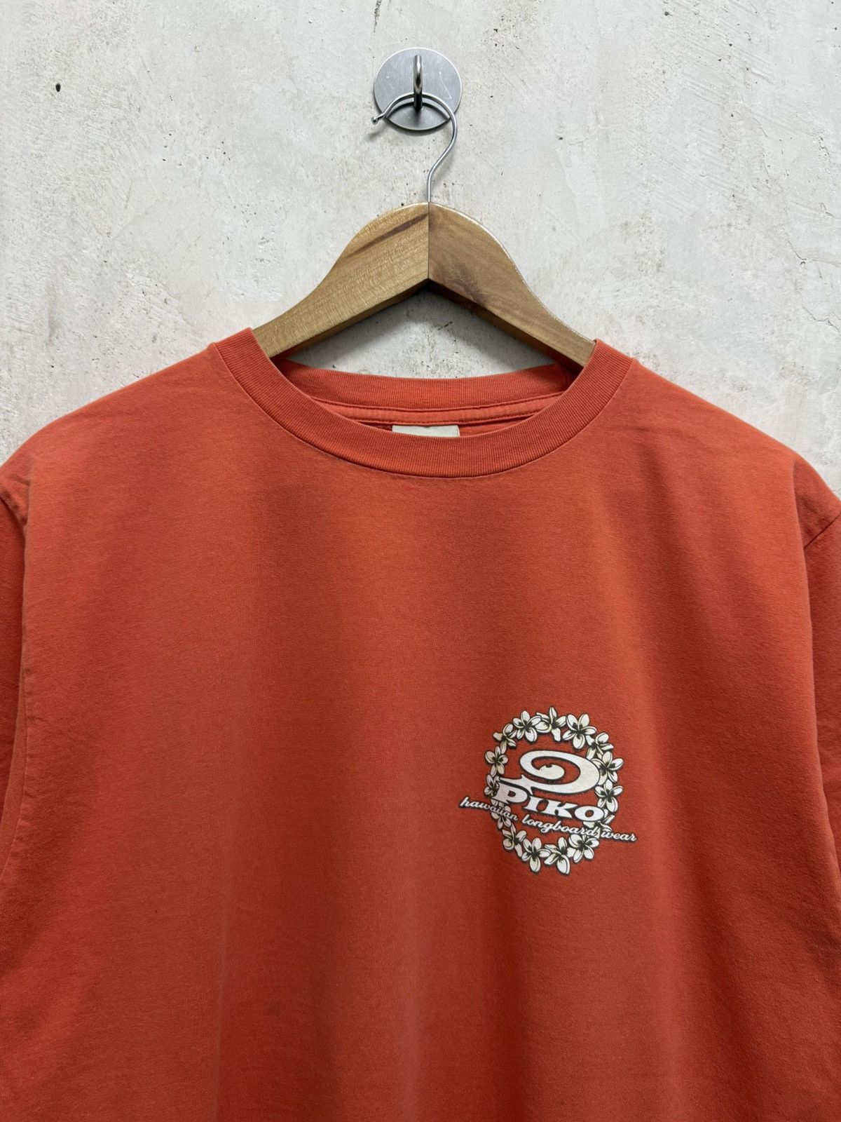Vintage Vintage Piko Surfwear Backhit HawaiianTshirt Size US M / EU 48-50 / 2 - 5 Thumbnail