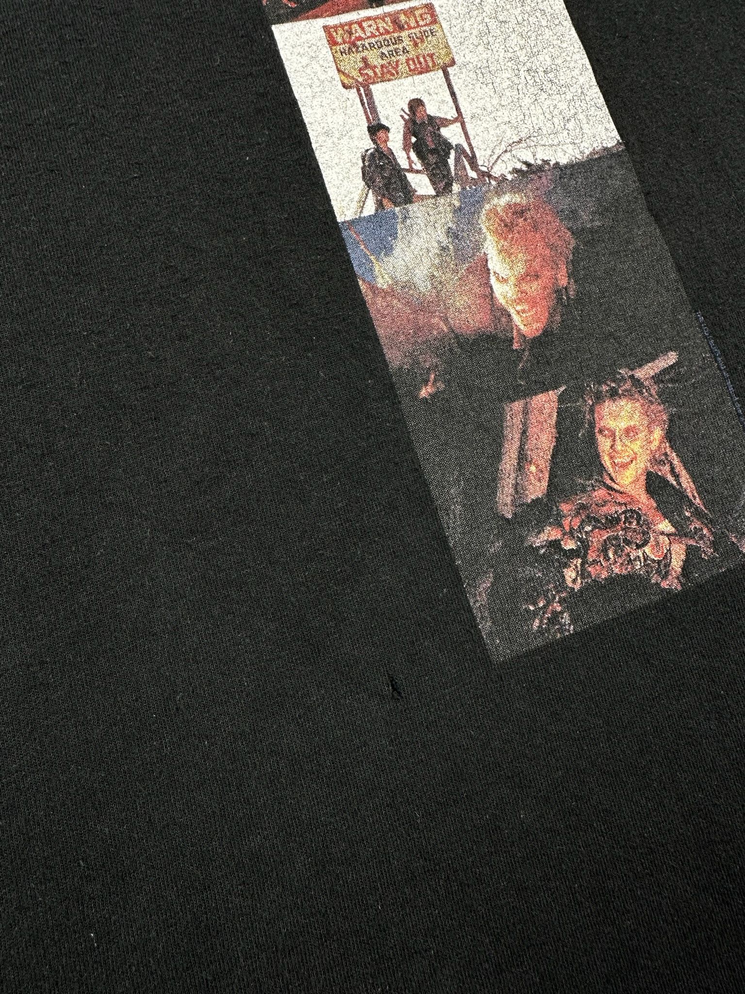 Expert Horror Vintage The Lost Boys Horror Movie Promo Tee T-Shirt Size US XL / EU 56 / 4 - 2 Thumbnail