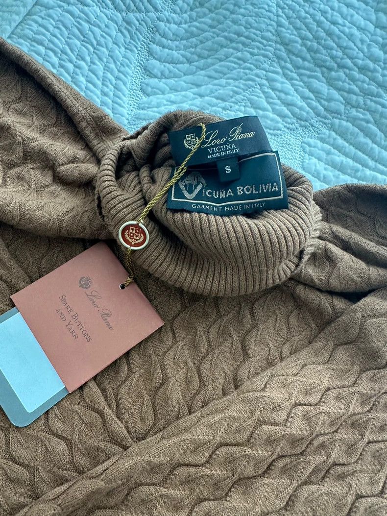 Loro Piana LORO PIANA Camel hair sweater with high collar Size S / US 4 / IT 40 - 1 Thumbnail