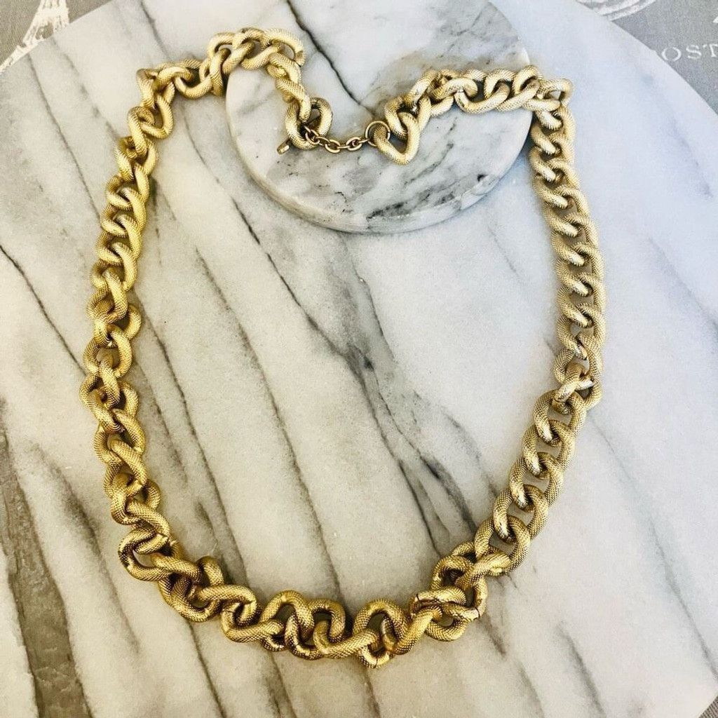 Vintage Vintage Chunky Chain Jewelry Set Textured Gold Toned Metal Size ONE SIZE - 4 Thumbnail