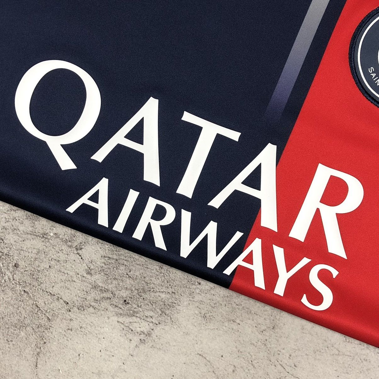 Nike Paris Saint-Germain PSG 2023-2024 Nike Home Soccer Jersey Size US M / EU 48-50 / 2 - 11 Thumbnail