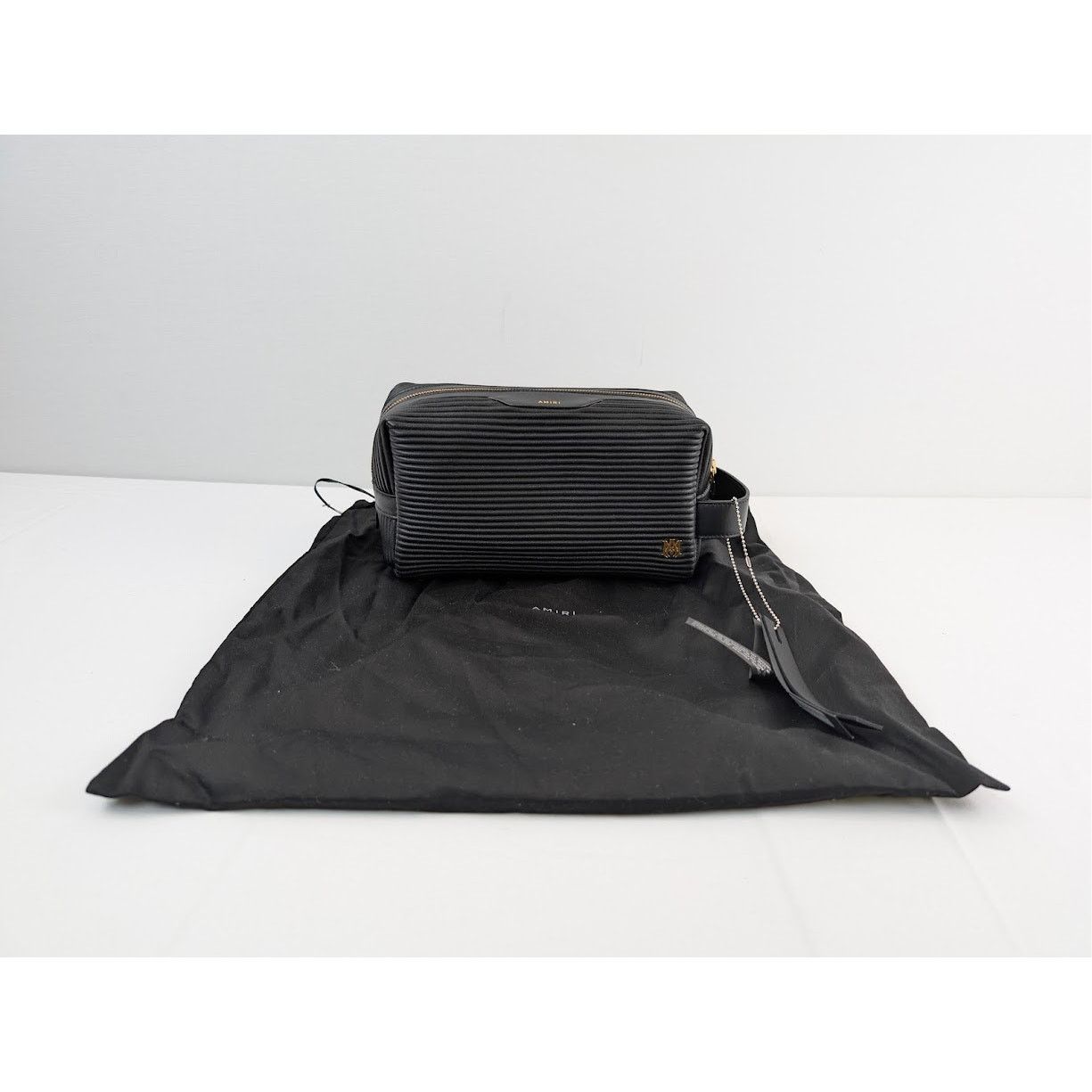 Amiri o1rshd1 Size: OS / Nappa MX1 Padding Beauty Case in Black Size ONE SIZE - 12 Thumbnail