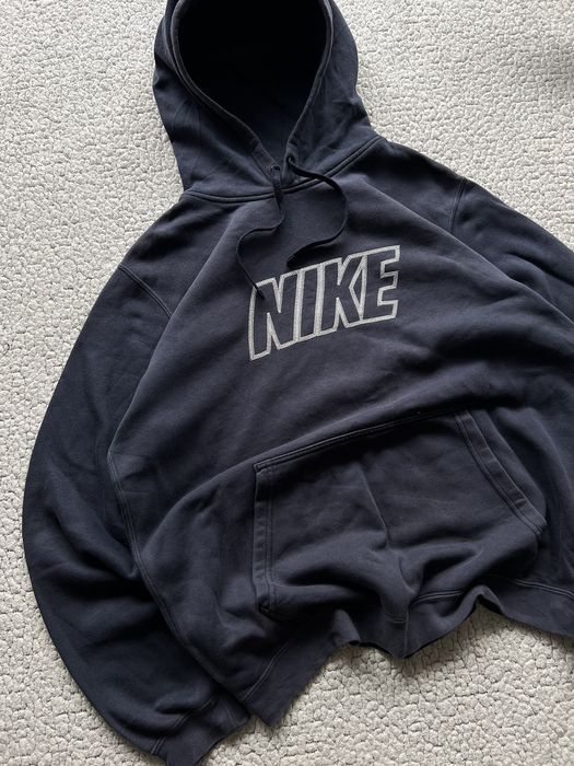 centre logo nike hoodie