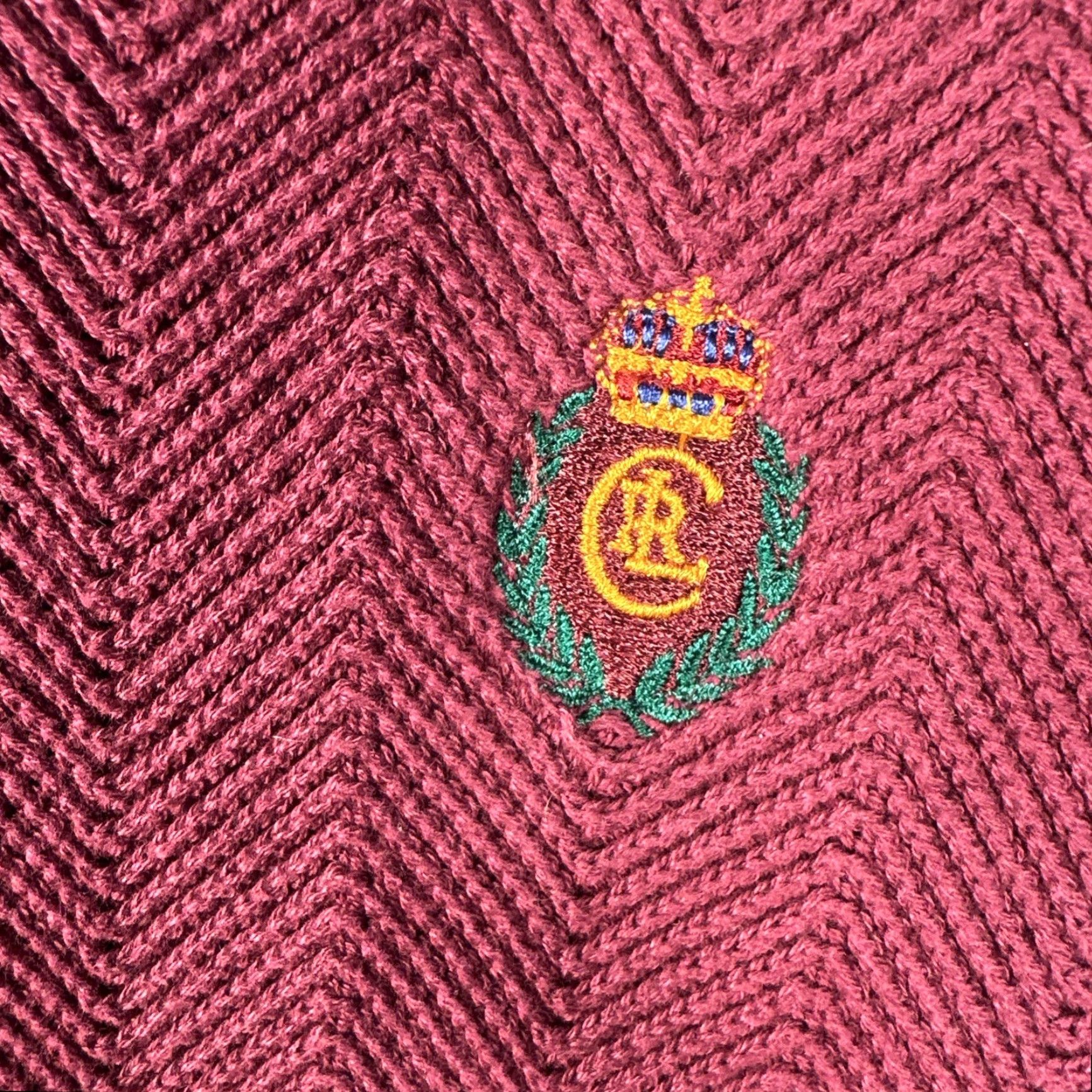Ralph Lauren VINTAGE Ralph Lauren Men’s Burgundy XL Crest Cotton Cable Knit Pullover Sweater Shirt Size US XL / EU 56 / 4 - 2 Thumbnail