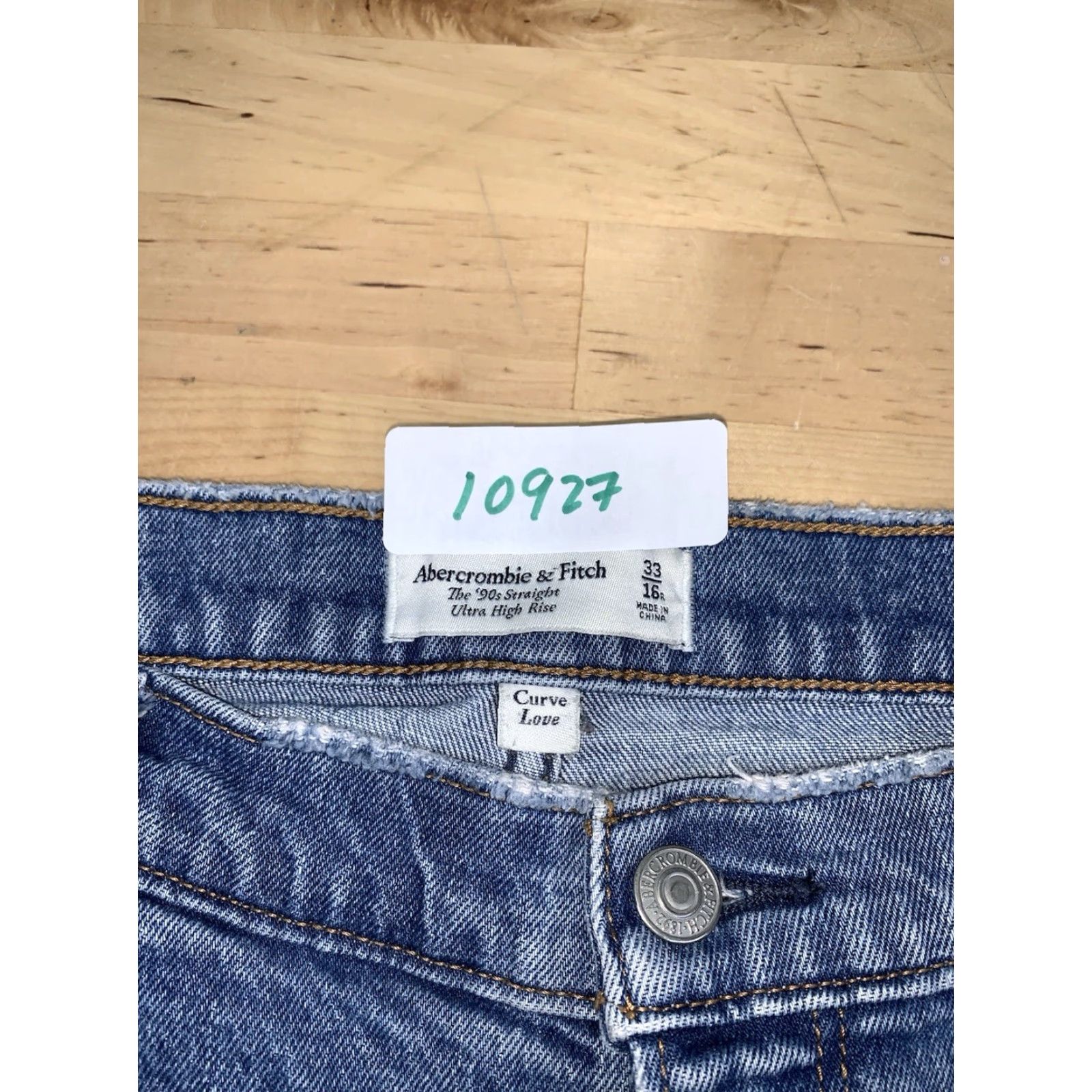 Abercrombie & Fitch Abercrombie & Fitch Jeans 33/16r Blue 90's Straight High Rise Curve Love Womens Jeans 30 In Inseam Size 24" / US 00 / IT 34 - 3 Thumbnail