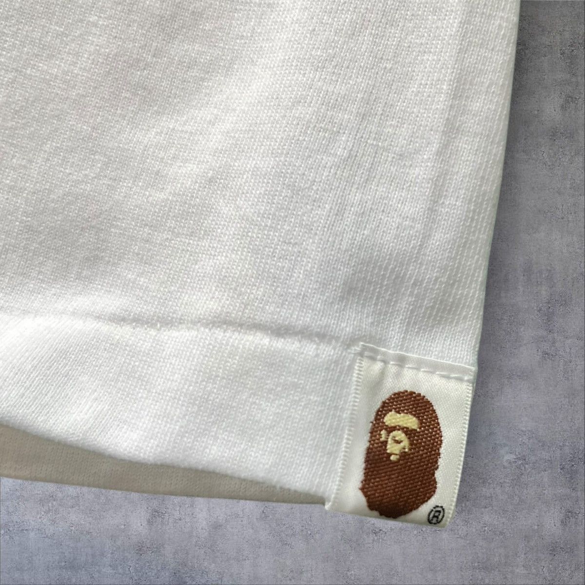 Bape BRAND NEW BAPE SHARK UNITED ARAB EMIRATES TEE “WHITE” SIZE L Size US L / EU 52-54 / 3 - 4 Thumbnail