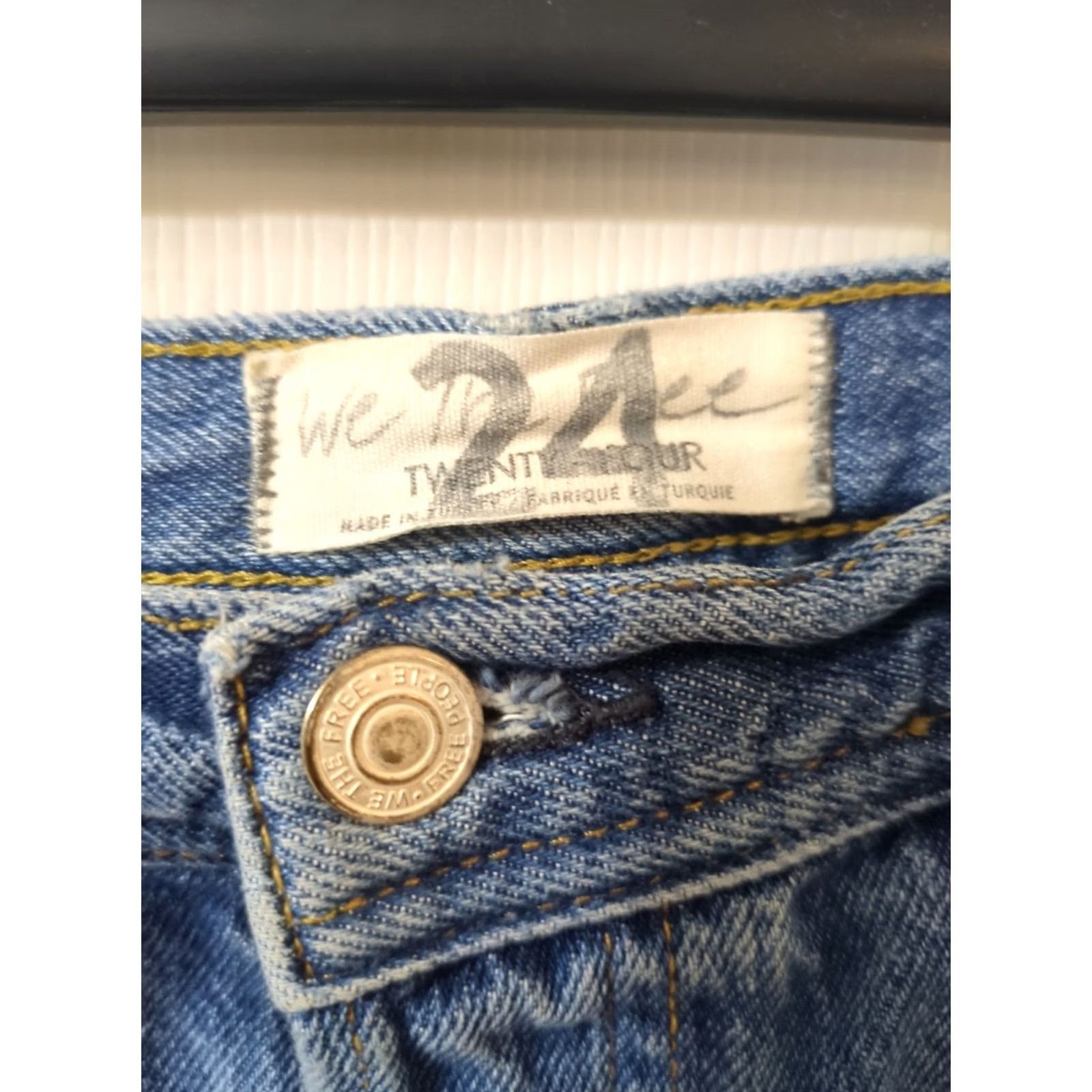 Free People VINTAGE Free People Jeans Women's 24 Wide-Leg Distressed Knees Button Fly Blue Denim 24 Womens H﻿﻿oles Size 42" / US 20 - 2 Thumbnail