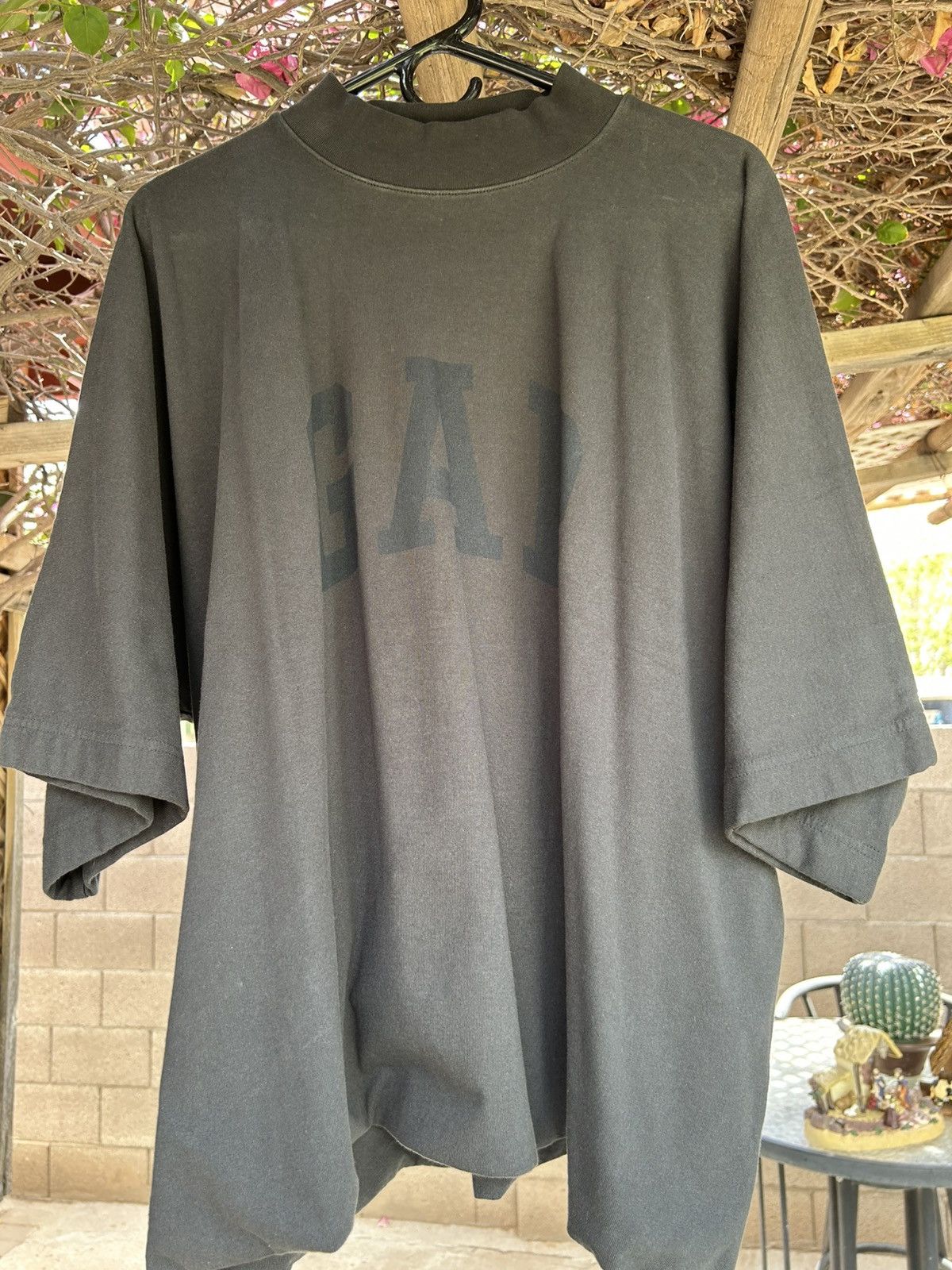 Balenciaga × Gap × Kanye West Yeezy gap balenciaga dove tee Size US M / EU 48-50 / 2 - 1 Thumbnail