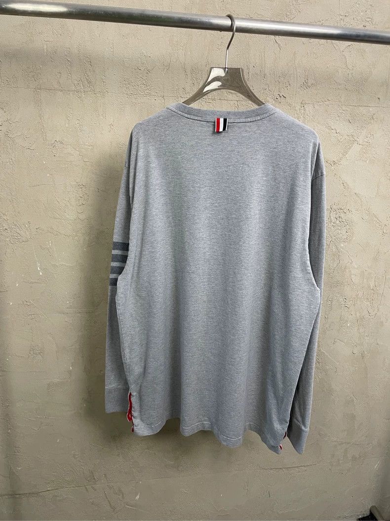 Thom Browne Thom Browne Gray four-striped long-sleeved T-shirt 2505-Nex Size US XL / EU 56 / 4 - 2 Thumbnail