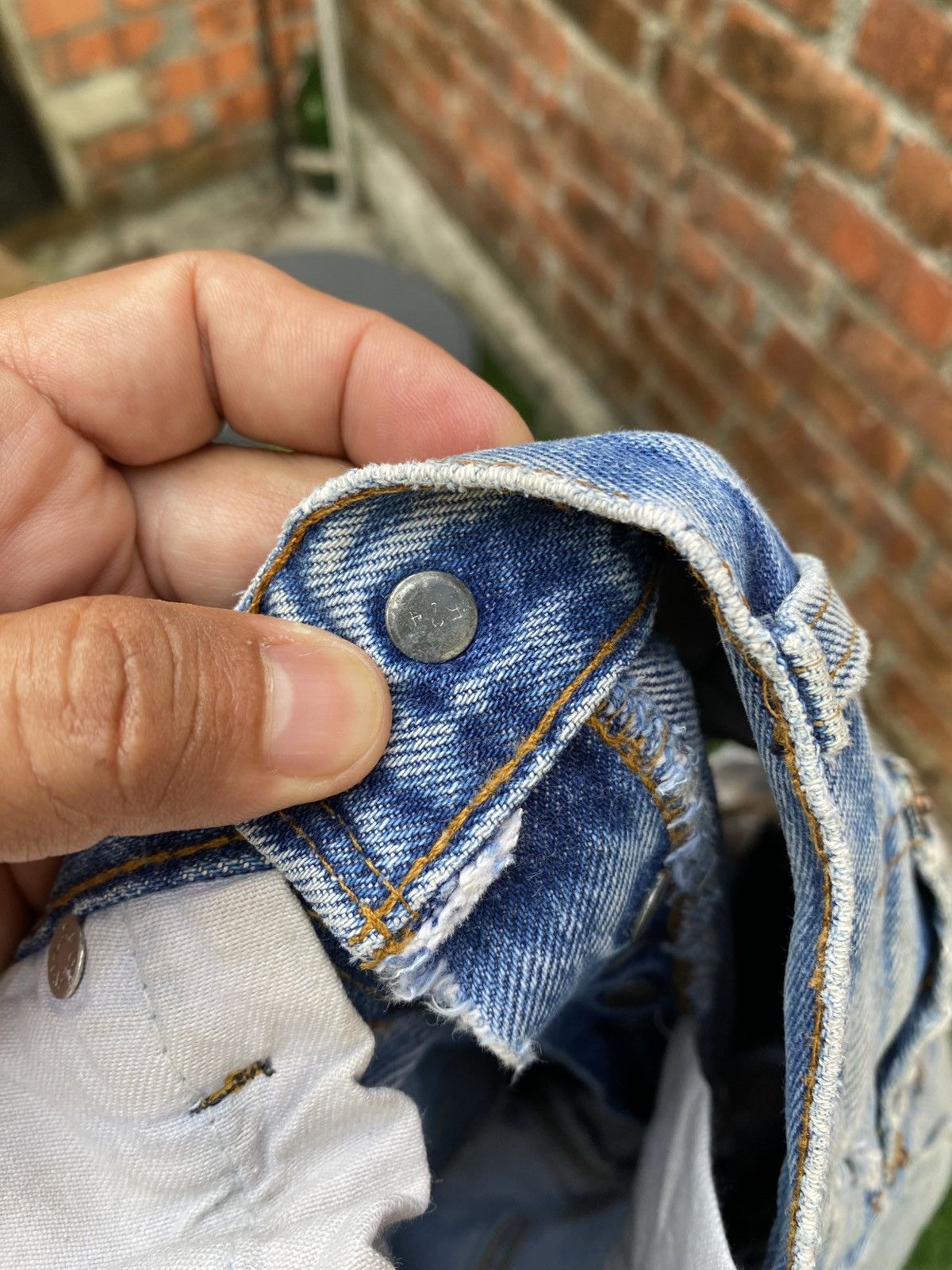 Levi's Vintage Clothing W29x28 Vintage levi's 501 distressed ripped redline #524 Size US 29 - 12 Thumbnail
