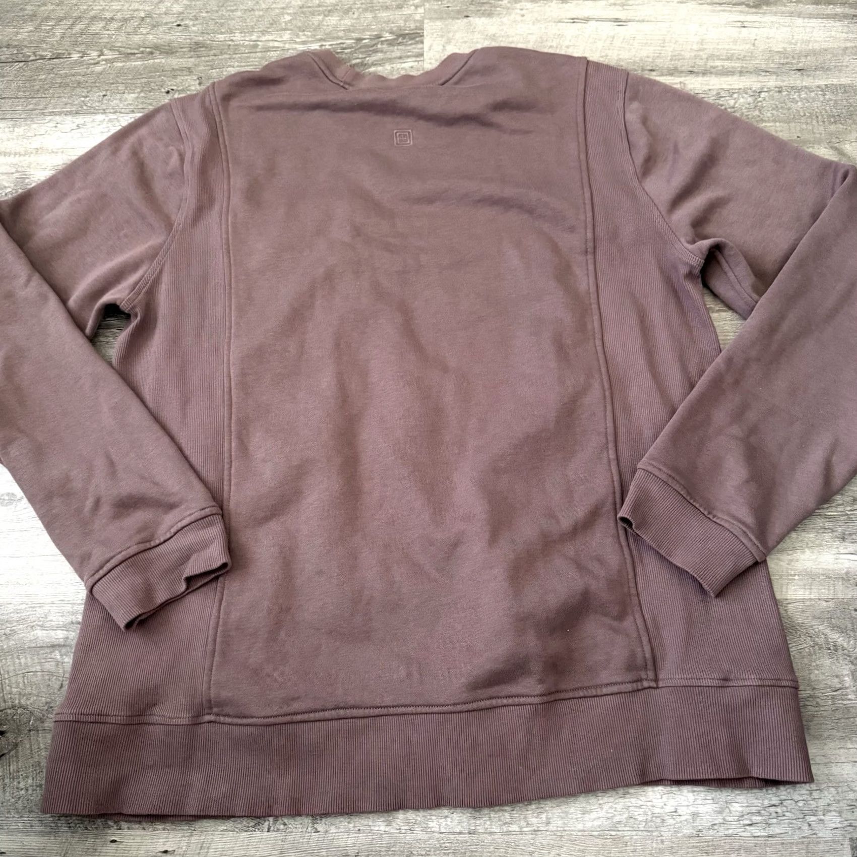 Vintage 5.11 Tactical Fleece Sweatshirt Mens XL Mauve Crewneck Pullover 72233 Size US XL / EU 56 / 4 - 5 Thumbnail