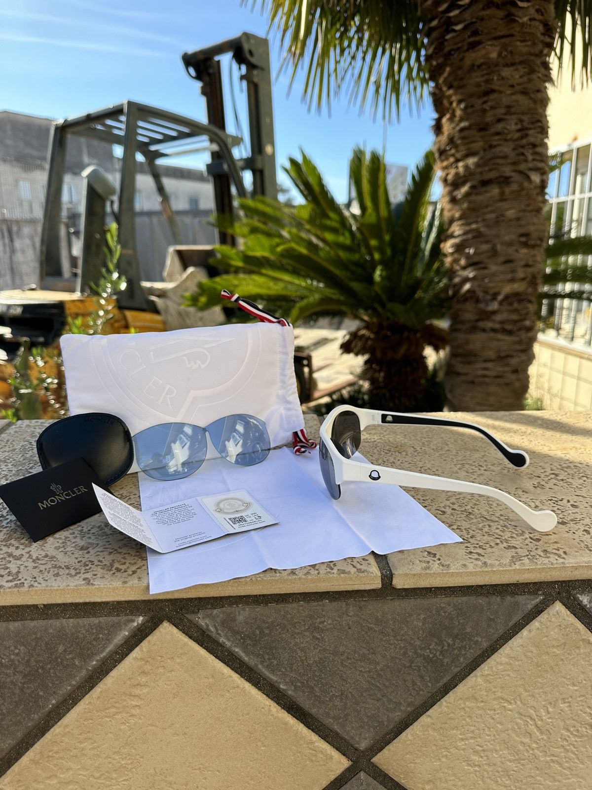 Moncler NEW Moncler Sunglasses Quattromila ML 0050 White Size ONE SIZE - 16 Thumbnail