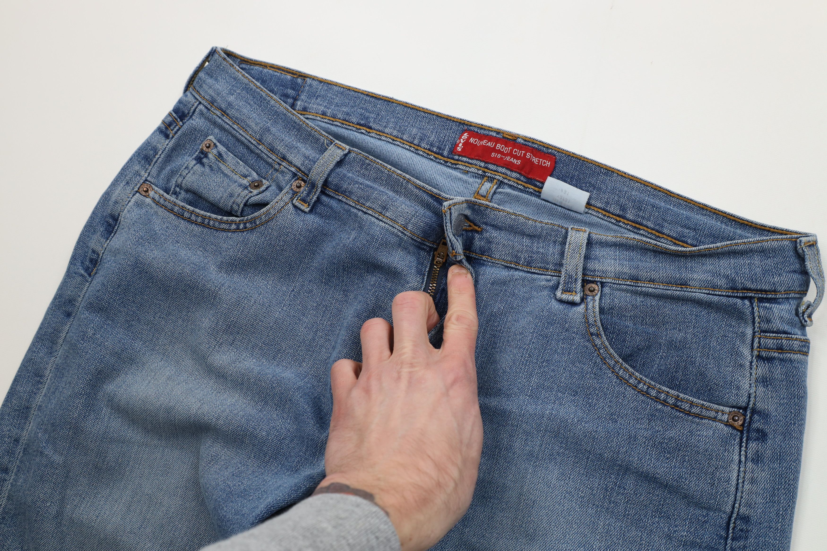 Levi's Vintage Y2K Levis 515 Bootcut Flared Denim Jeans Blue Size 38" / US 16 / IT 52 - 9 Thumbnail
