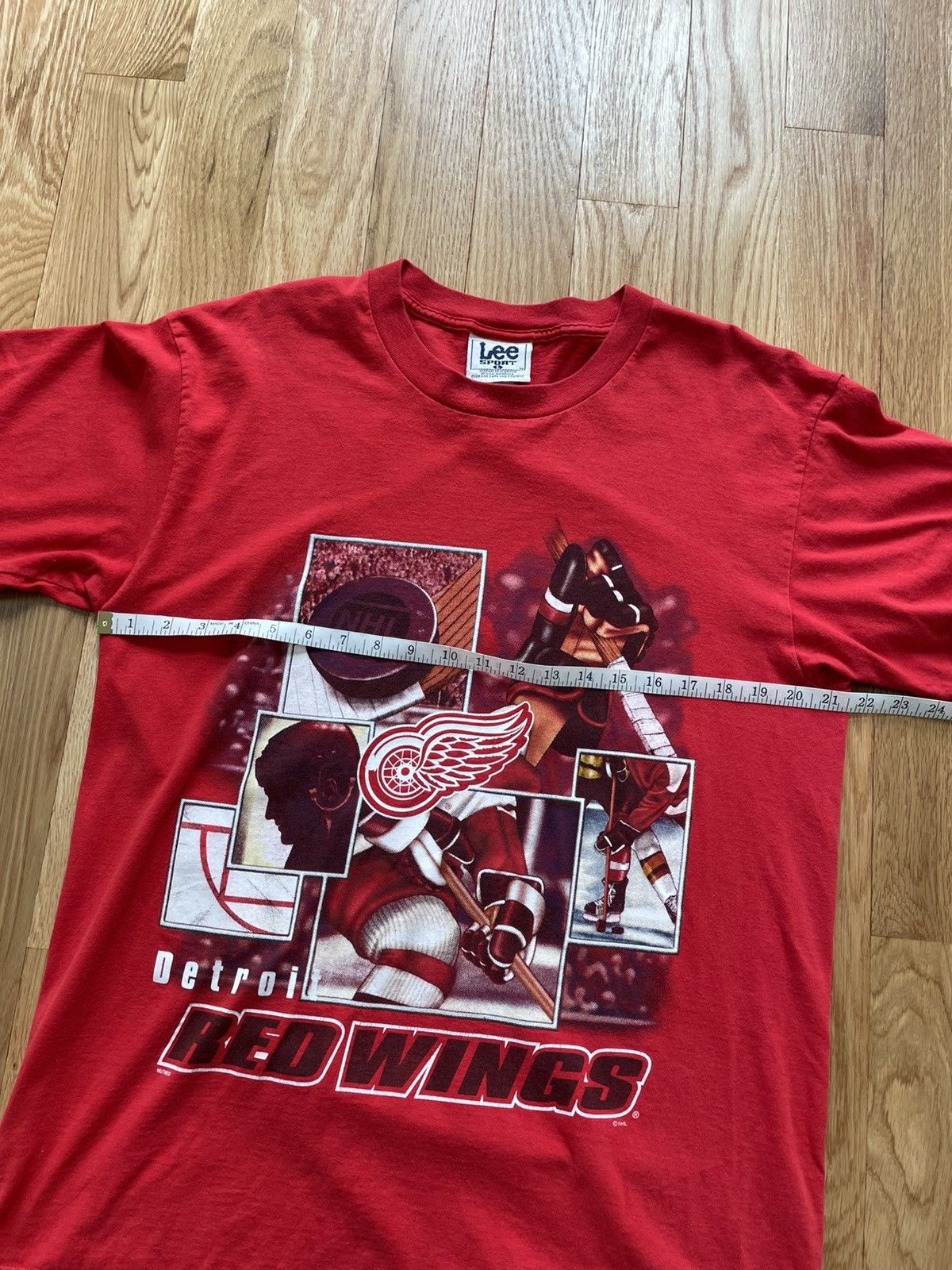 Nutmeg Nutmeg Mills Lee Sport Detroit Red Wings NHL VTG 90s Tee L Size US L / EU 52-54 / 3 - 12 Thumbnail