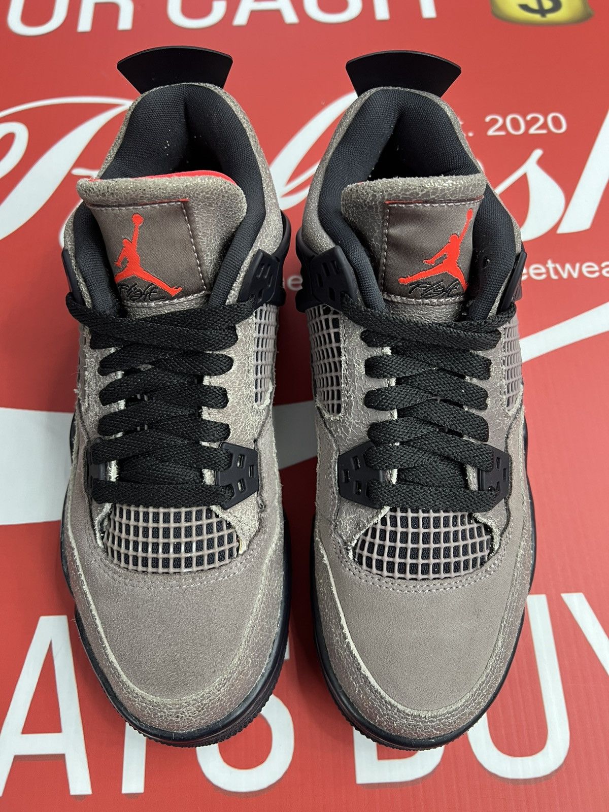 Jordan Brand Air Jordan 4 Retro (GS) Taupe Haze Size 5.5Y (DJ6249-300) Size US 5.5 / EU 38 - 4 Thumbnail