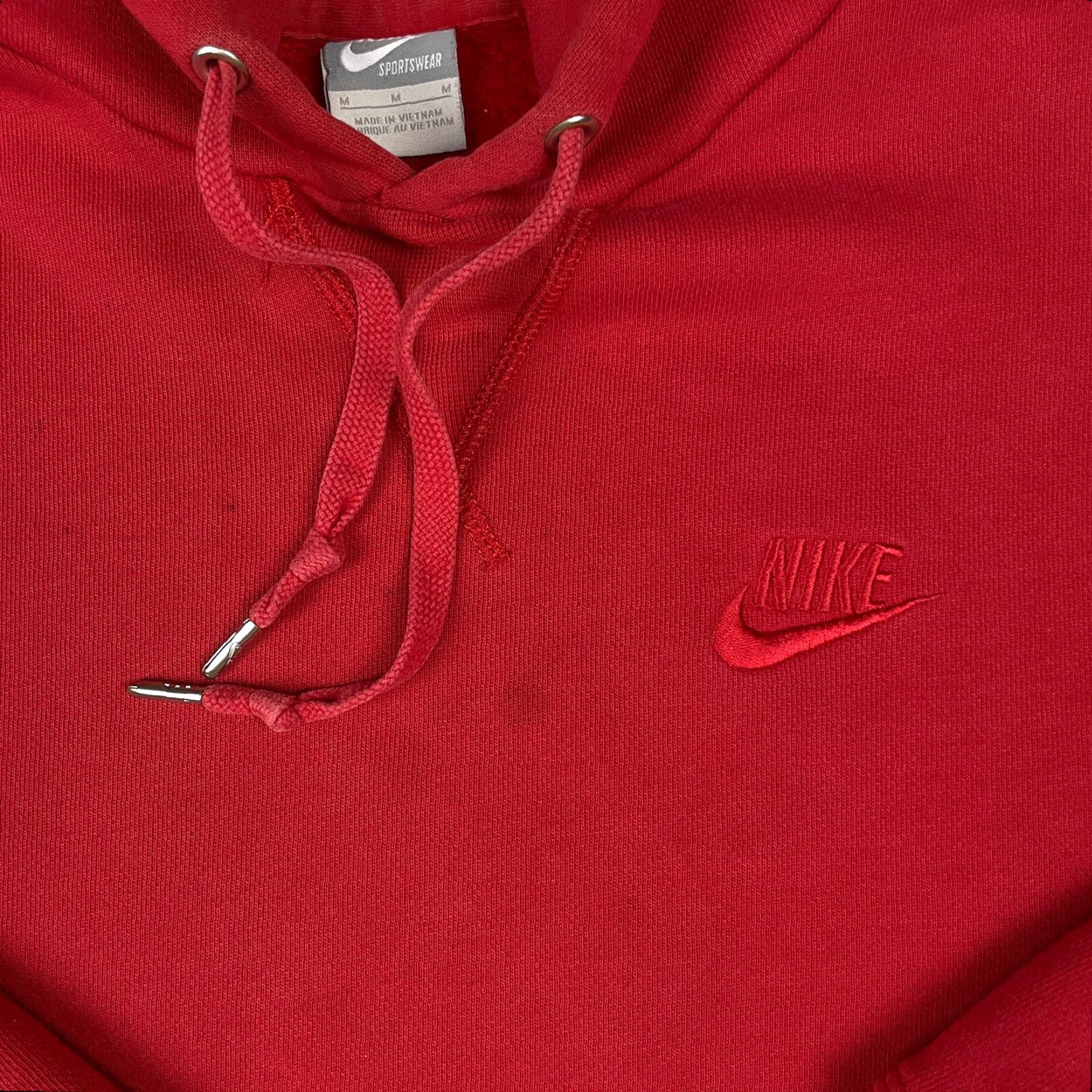 Nike VINTAGE Nike Sweatshirt Hoodie Adults M Red Embroidered Swoosh Pullover Nike Sportswear Size US M / EU 48-50 / 2 - 3 Thumbnail