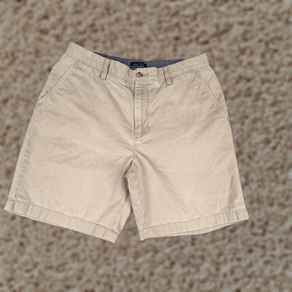 Nautica Nautica Shorts Men 33 Khaki Flat Front Chino Zip Fly Pockets American Size US 33 - 1 Thumbnail