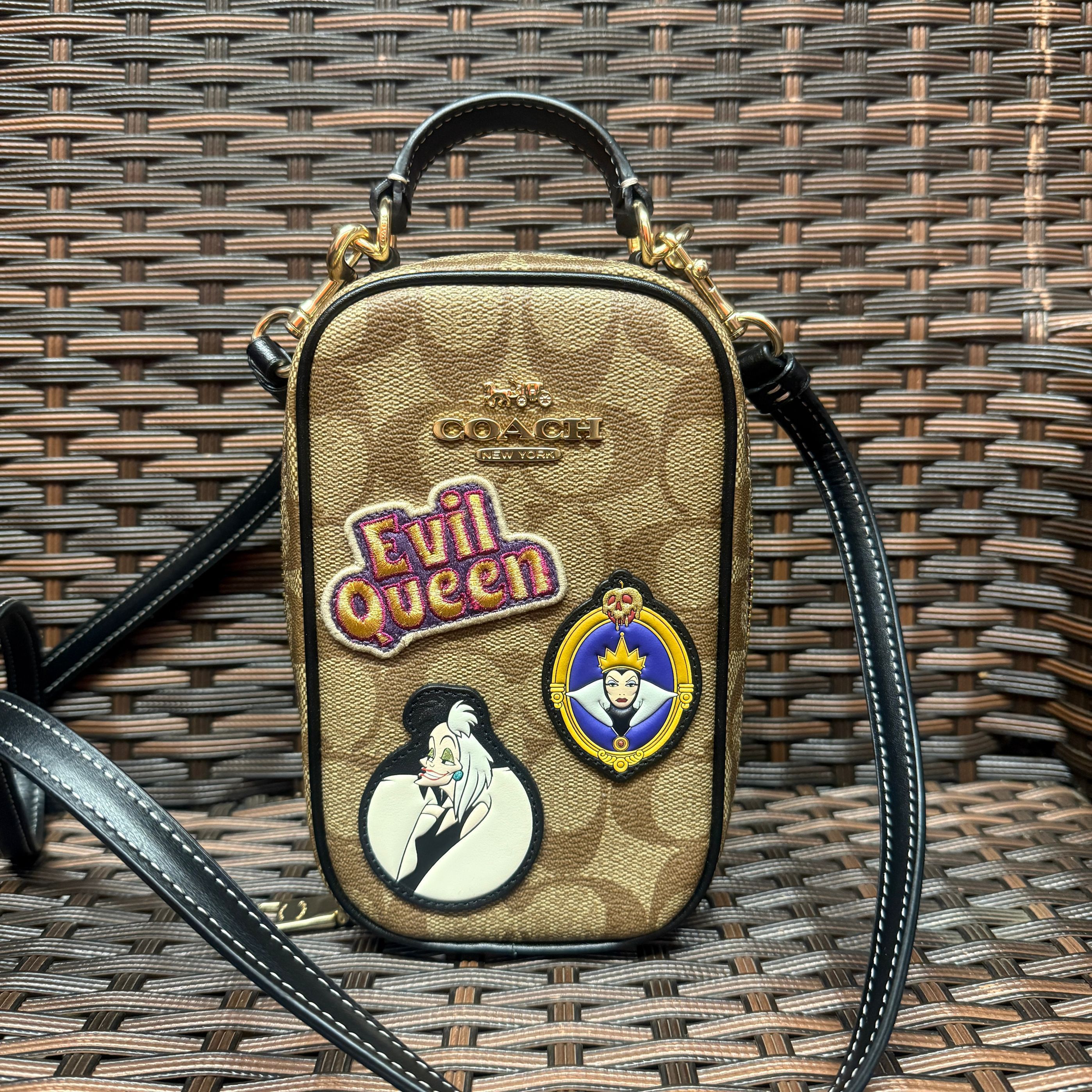 Disney X Coach Eva Phone Crossbody With Patches cc761
