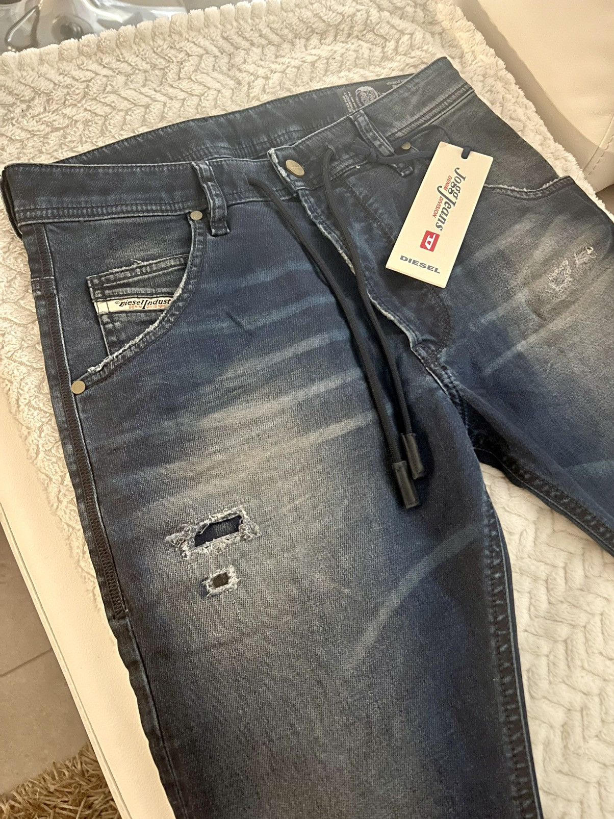 Diesel CRAZY Pair Of Joggjeans From Diesel In A Beautiful Deep Blue Size US 28 / EU 44 - 1 Thumbnail