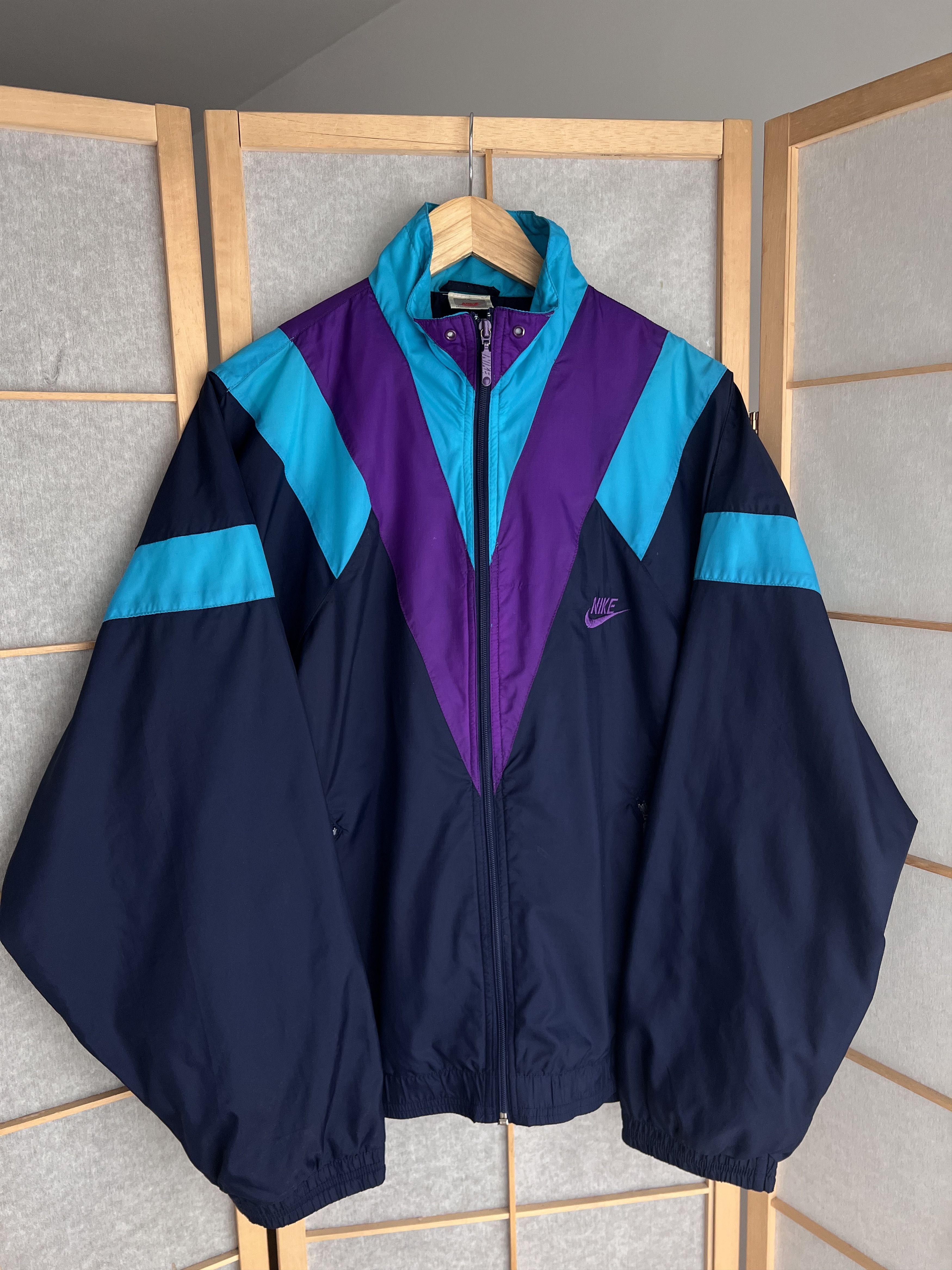 Nike Nike vintage 1990s nylon multicolour track top retro jacket Size US L / EU 52-54 / 3 - 1 Thumbnail