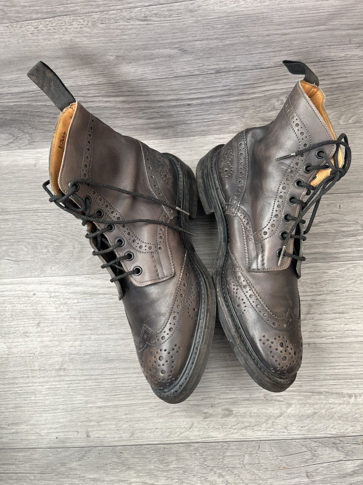 Tricker's Trickers stow brouge grey patina dress boots Size US 8.5 / EU 41-42 - 8 Thumbnail
