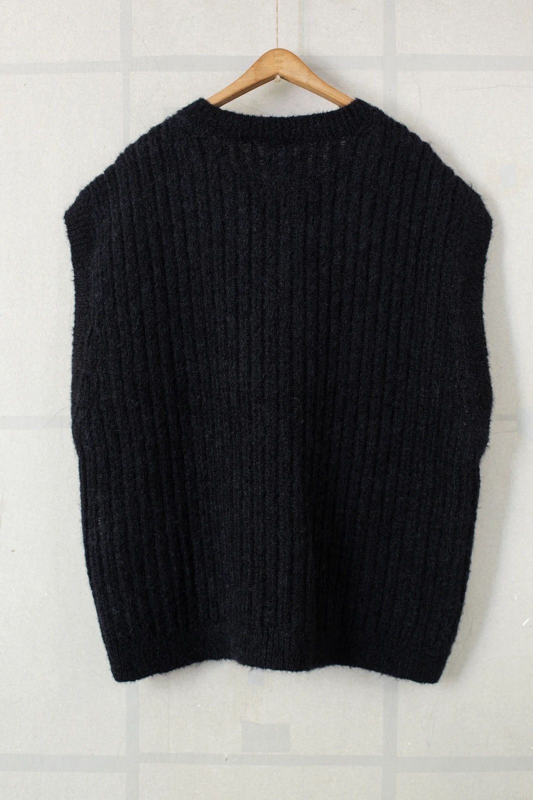 Jan Jan Van Essche Jan Jan Van Essche Goat Mohair Sleeveles V-Neck Size US S / EU 44-46 / 1 - 2 Thumbnail