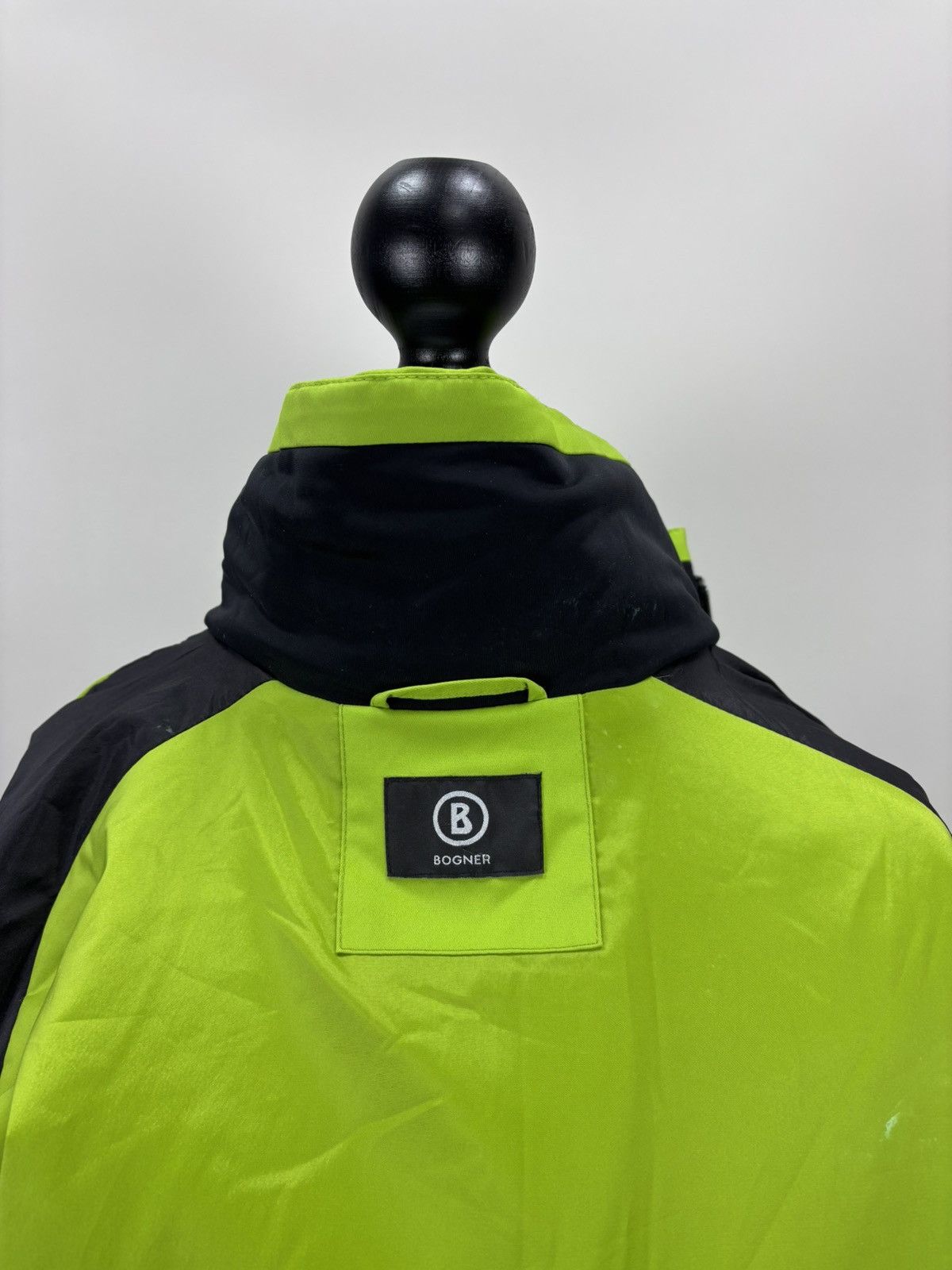 Bogner Womens ski jacket Bogner Size 38 Color Green Size XS / US 0-2 / IT 36-38 - 15 Thumbnail