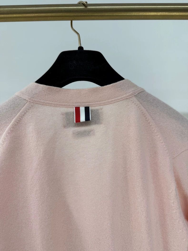 Thom Browne Thom Browne Light pink cashmere short sleeves Size M / US 6-8 / IT 42-44 - 4 Thumbnail