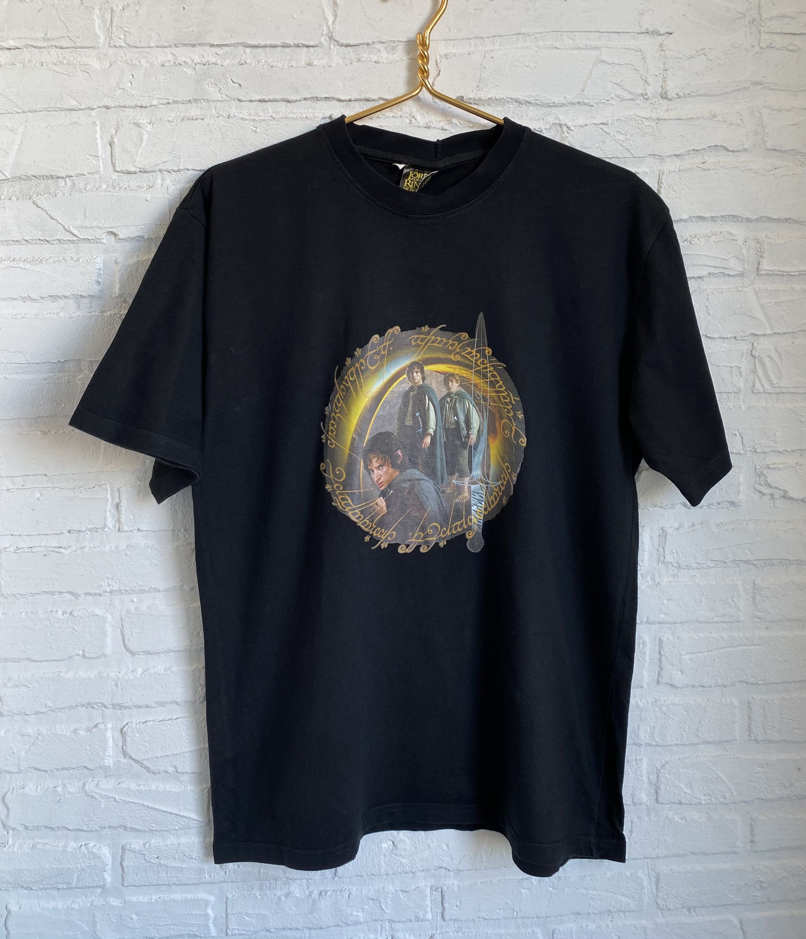 Vintage 2002 Lord of the rings Two towers t-shirt