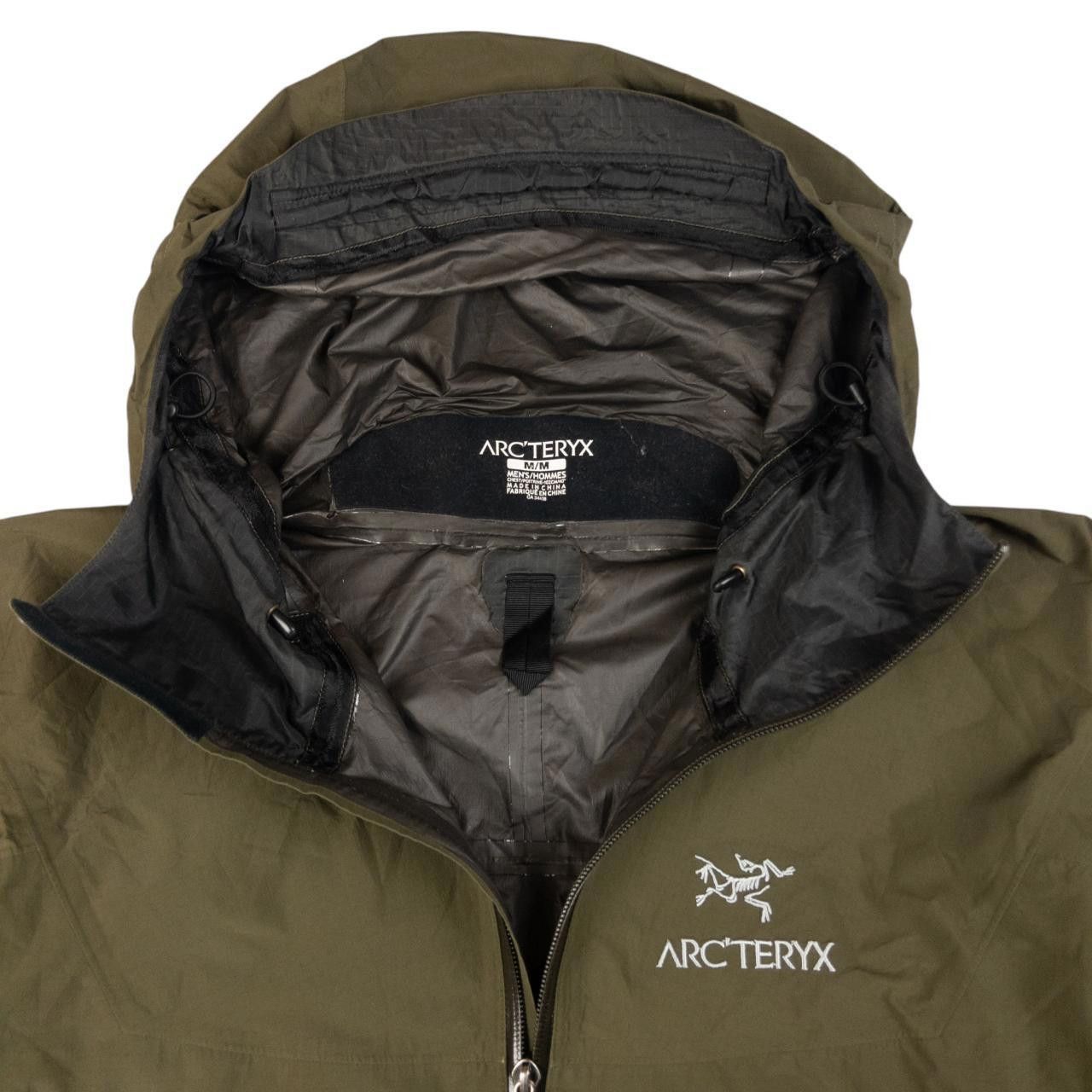 Arc'teryx Vintage Arcteryx Goretex Paclite Shell Zip Up Jacket Size M Size US M / EU 48-50 / 2 - 4 Thumbnail