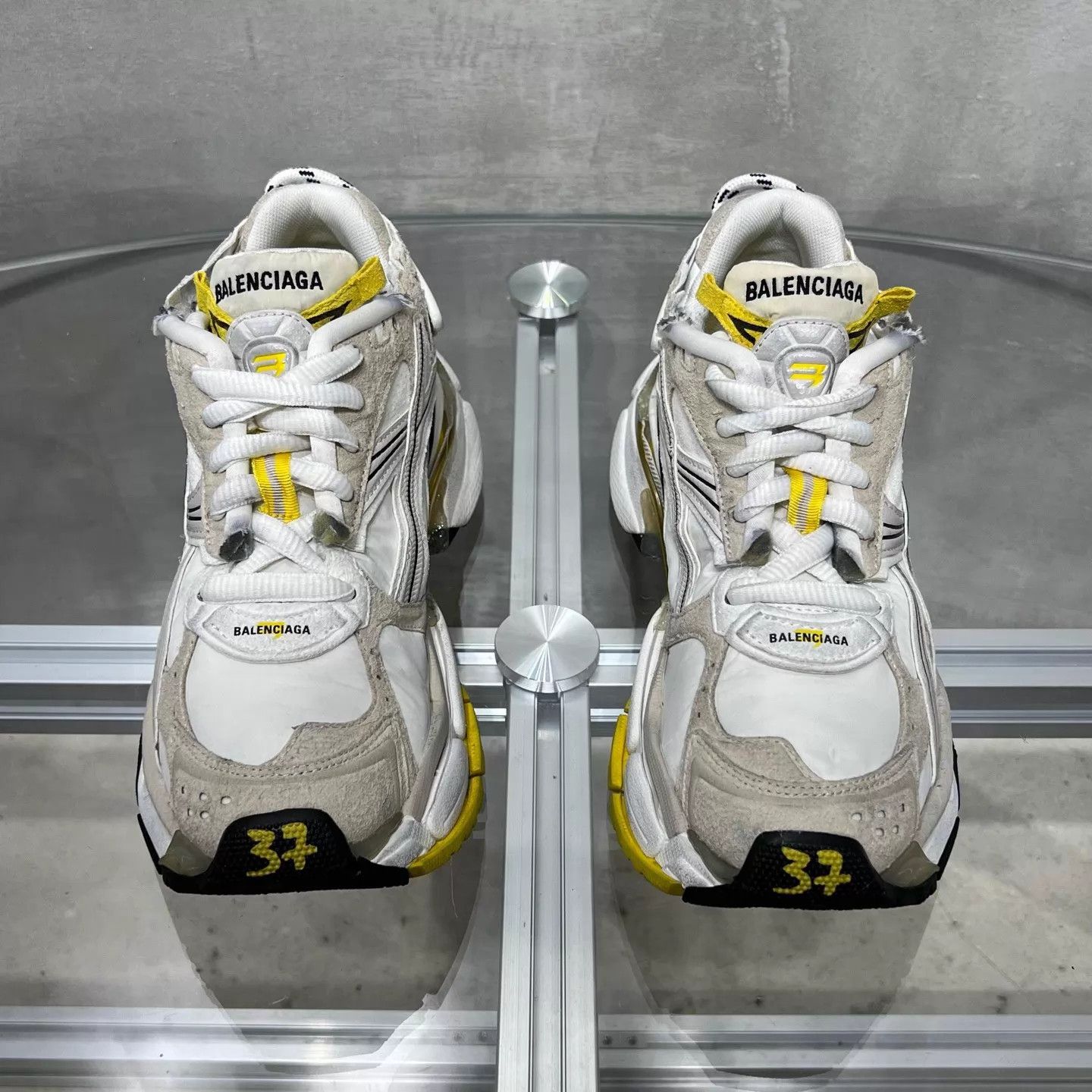 Balenciaga Balenciaga BLCG Runner White/Yellow 37 YH26163 Size US 7 / IT 37 - 1 Thumbnail