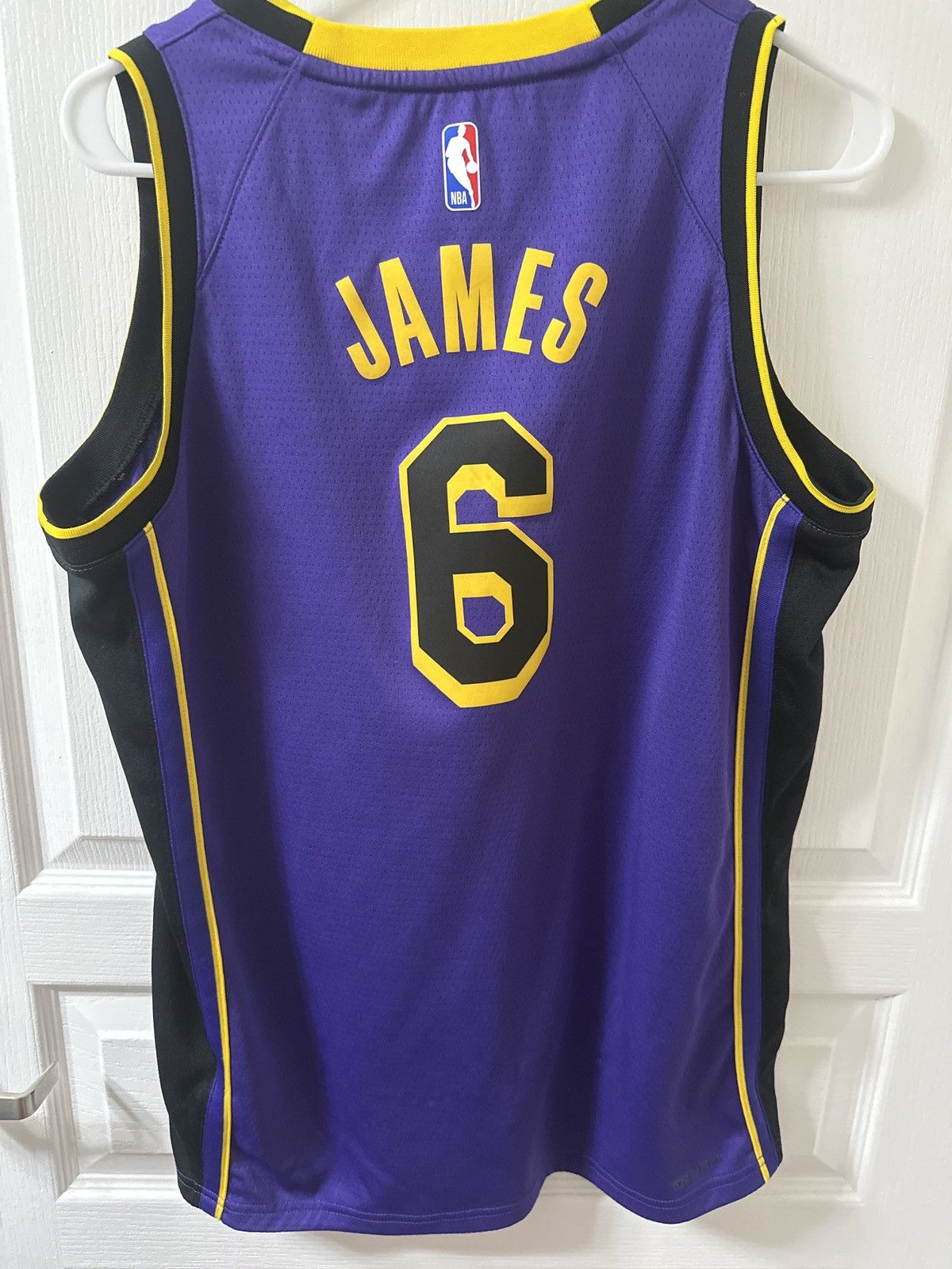 Nike Lebron James Nike jersey Size US S / EU 44-46 / 1 - 1 Thumbnail