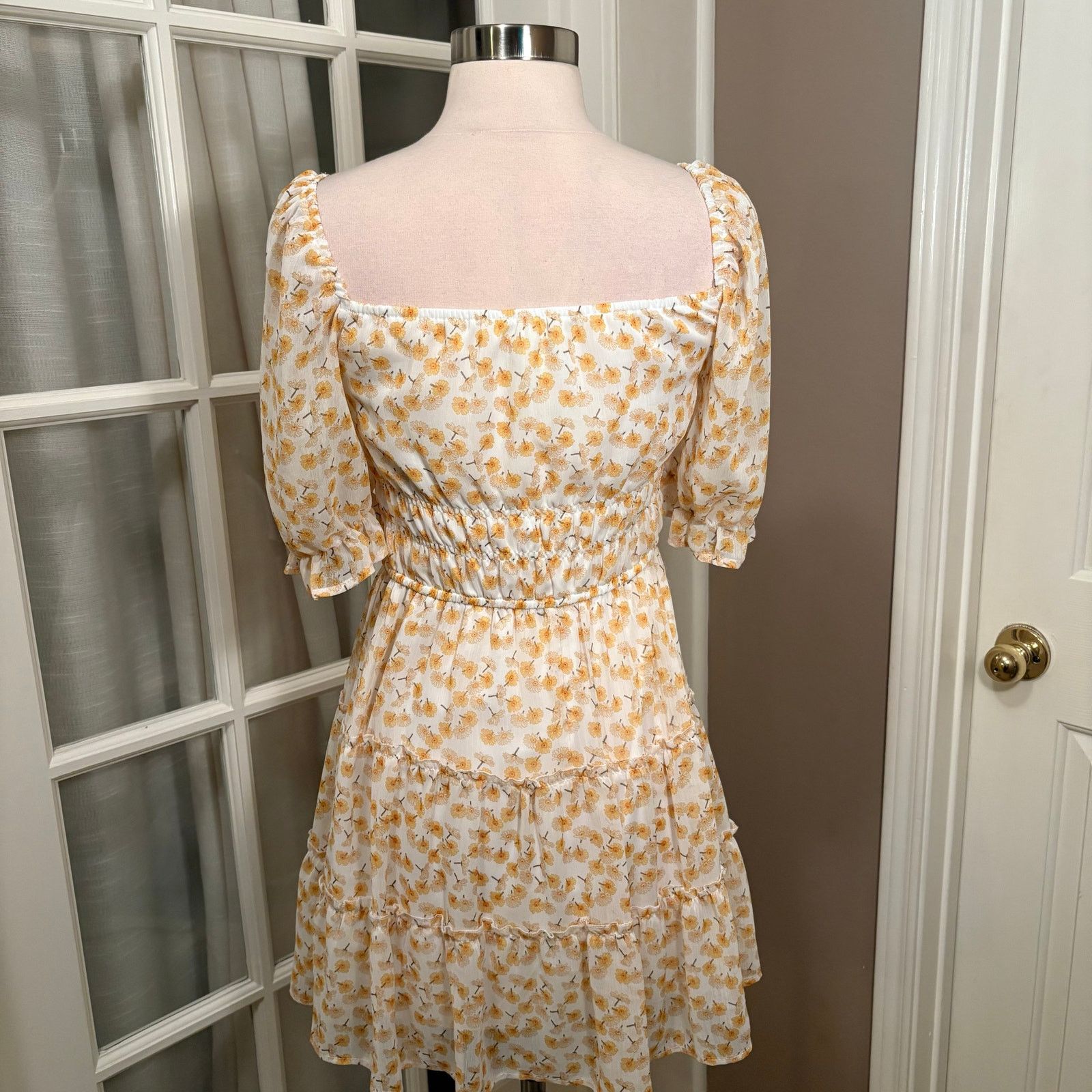 Other Altar’d State Women’s Small Floral Tiered Puff Sleeve Dress Size S / US 4 / IT 40 - 2 Thumbnail