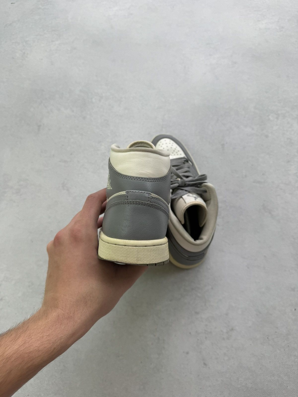Nike Nike Air Jordan 1 Mid Stealth Grey White Retro Sneakers Size US 8.5 / IT 38.5 - 6 Thumbnail