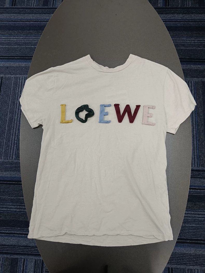Loewe LOEWE Sticker logo short sleeve T-shirt Size XS / US 0-2 / IT 36-38 - 1 Thumbnail