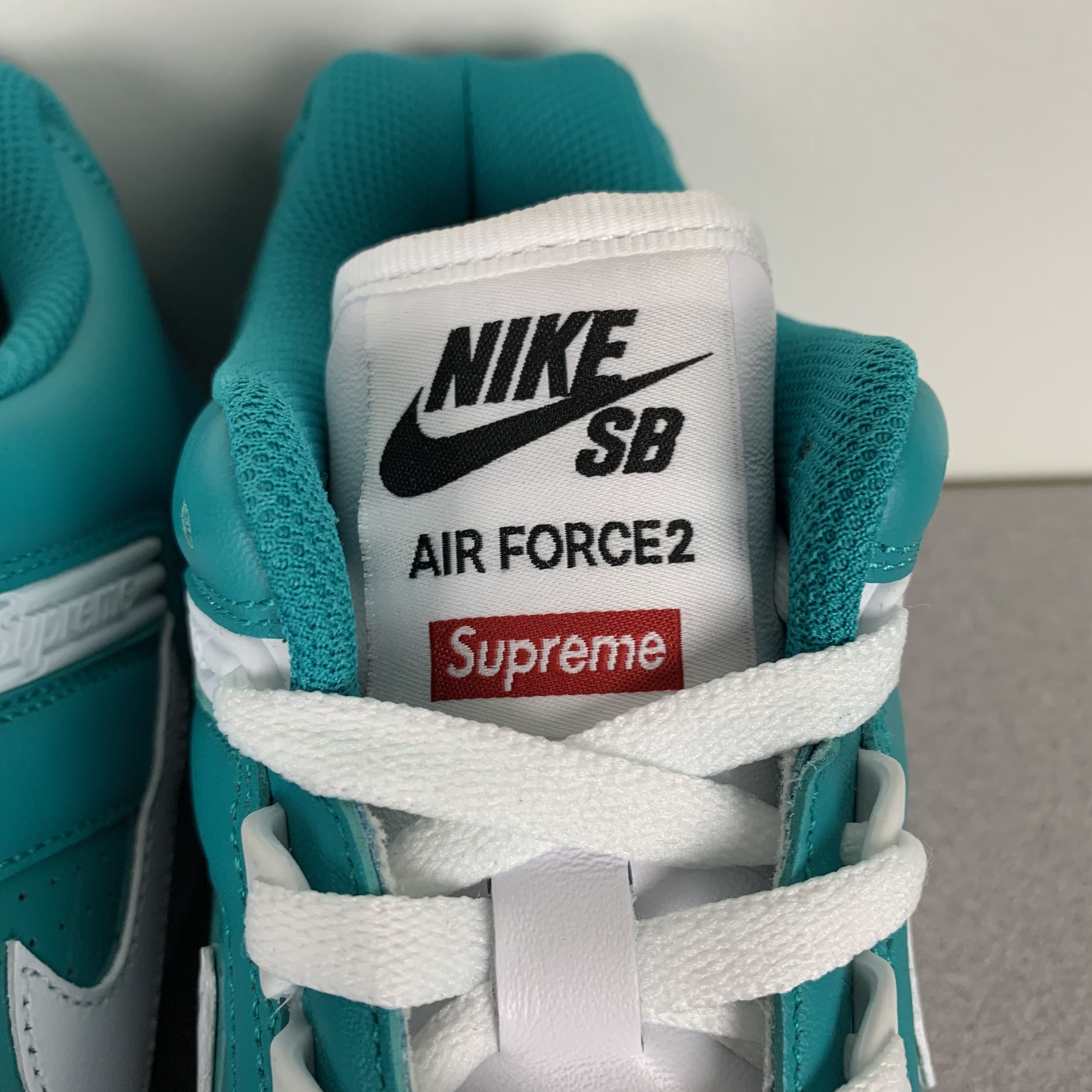 Nike × Supreme Nike SB Air Force 2 Low Supreme Emerald Size US 9 / EU 42 - 17 Thumbnail