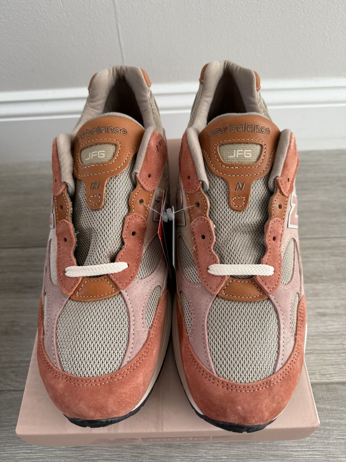 Joe Freshgoods × New Balance Joe Freshgoods New Balance 992 Aged Well Smoke Rose Misty 12 Size US 12 / EU 45 - 5 Thumbnail
