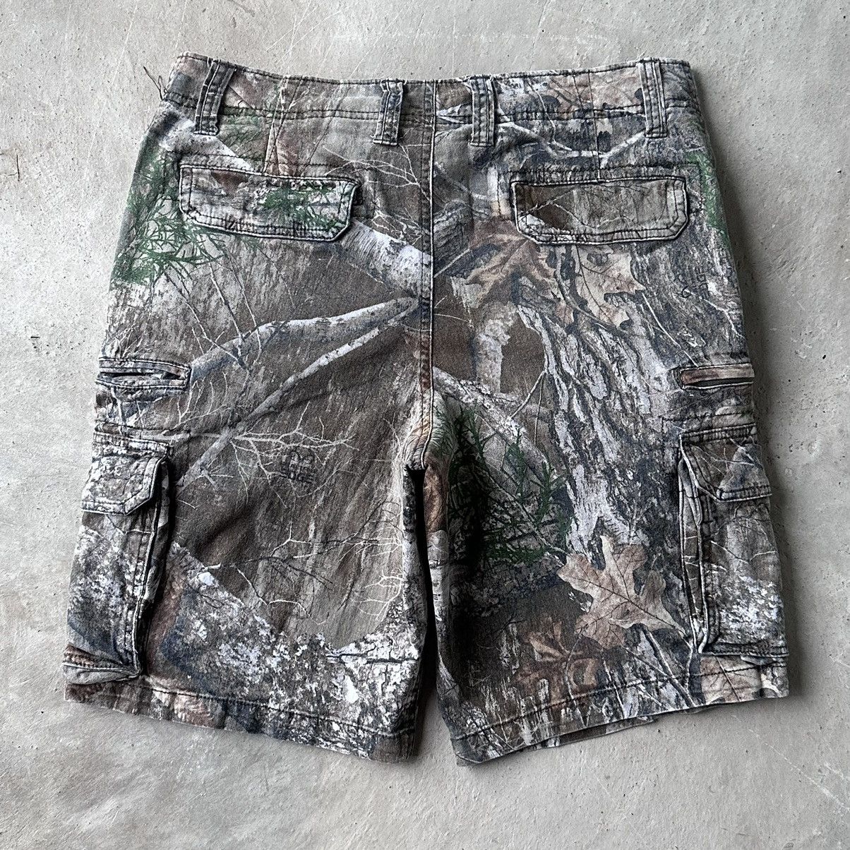 Carhartt × Realtree (36x10) Crazy Vintage Y2K Realtree Camo Shorts Size US 36 / EU 52 - 5 Thumbnail
