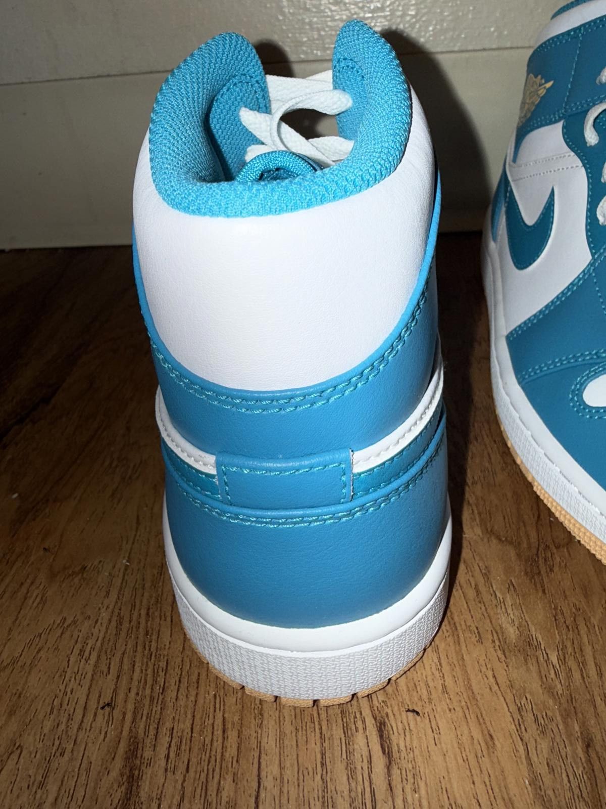 Nike Jordan 1 Mid Aquatone Sample Size US 9 / EU 42 - 8 Thumbnail