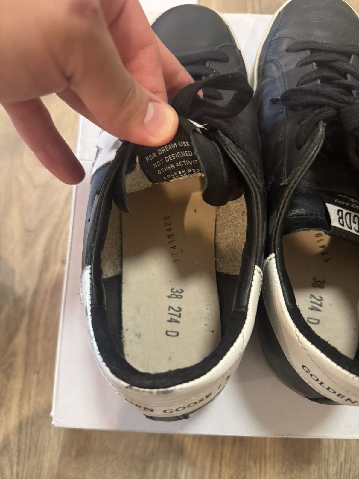 Golden Goose Golden Goose Lowtop Sneaker Size US 8 / IT 38 - 11 Thumbnail