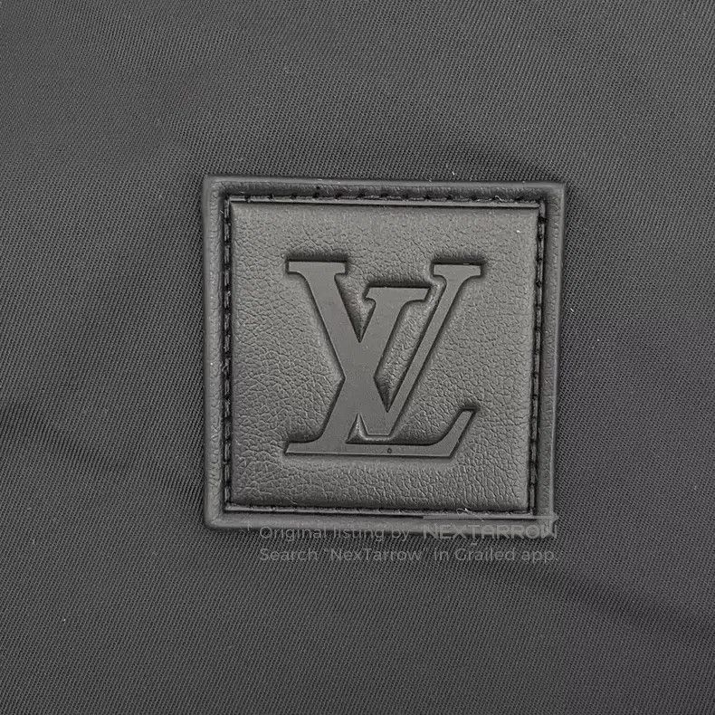 Louis Vuitton Louis Vuitton 25 black logo full print hooded zip long sle Size US M / EU 48-50 / 2 - 5 Thumbnail