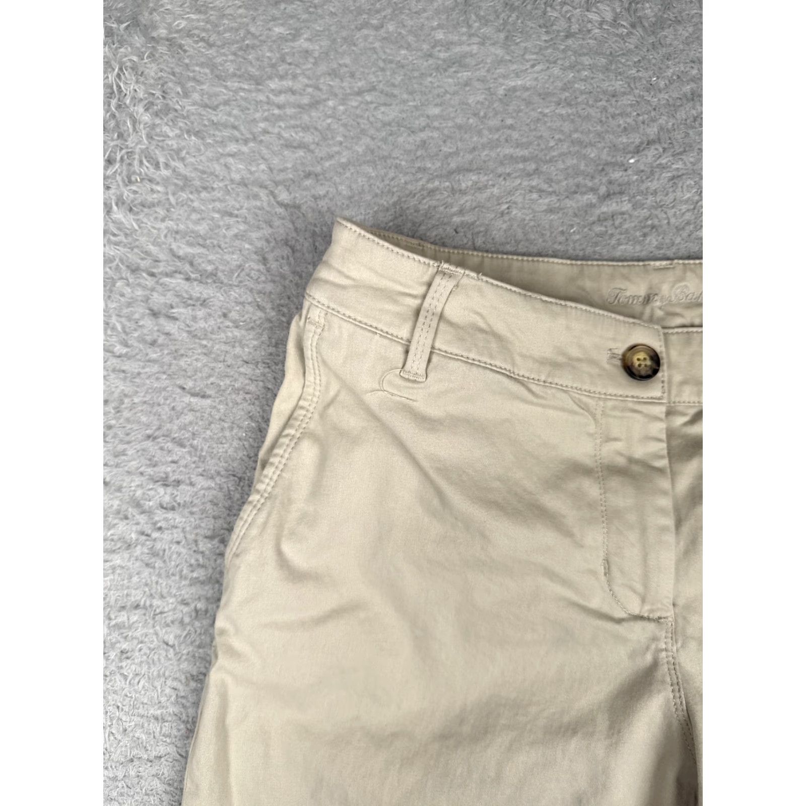 Tommy Bahama Tommy Bahama Shorts Womens 4 Beige Chino Bermuda Flat Front Casual Summer Beach Size 27" / US 4 / IT 40 - 4 Thumbnail