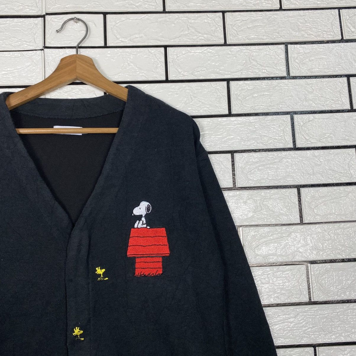 Japanese Brand Vintage Cardigan Button Jacket Snoopy Peanuts Big Logo Size US M / EU 48-50 / 2 - 7 Thumbnail