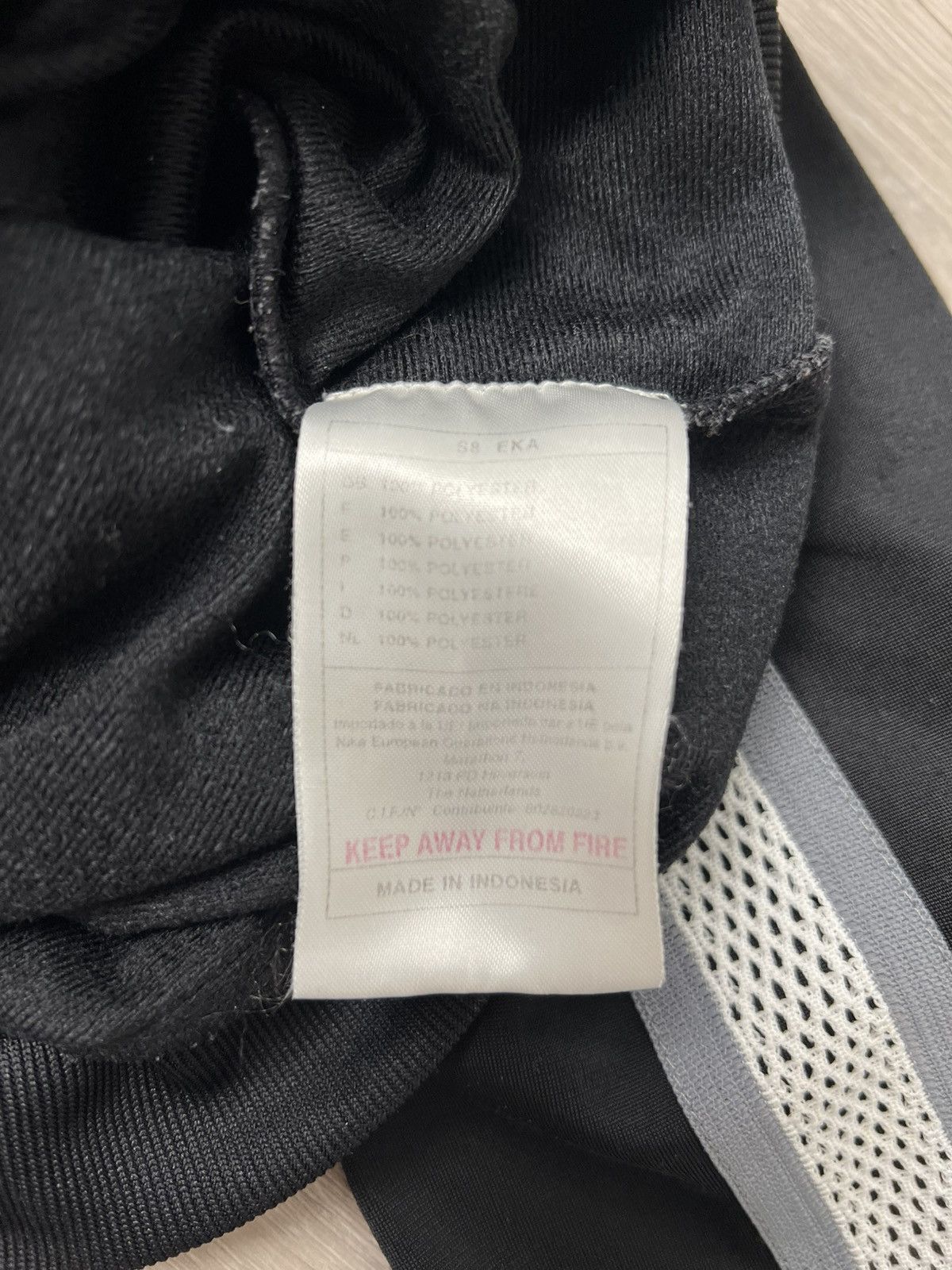Nike Nike Vintage Zipper Olympic Jacket Central Swoosh y2k 90s Size US S / EU 44-46 / 1 - 7 Thumbnail